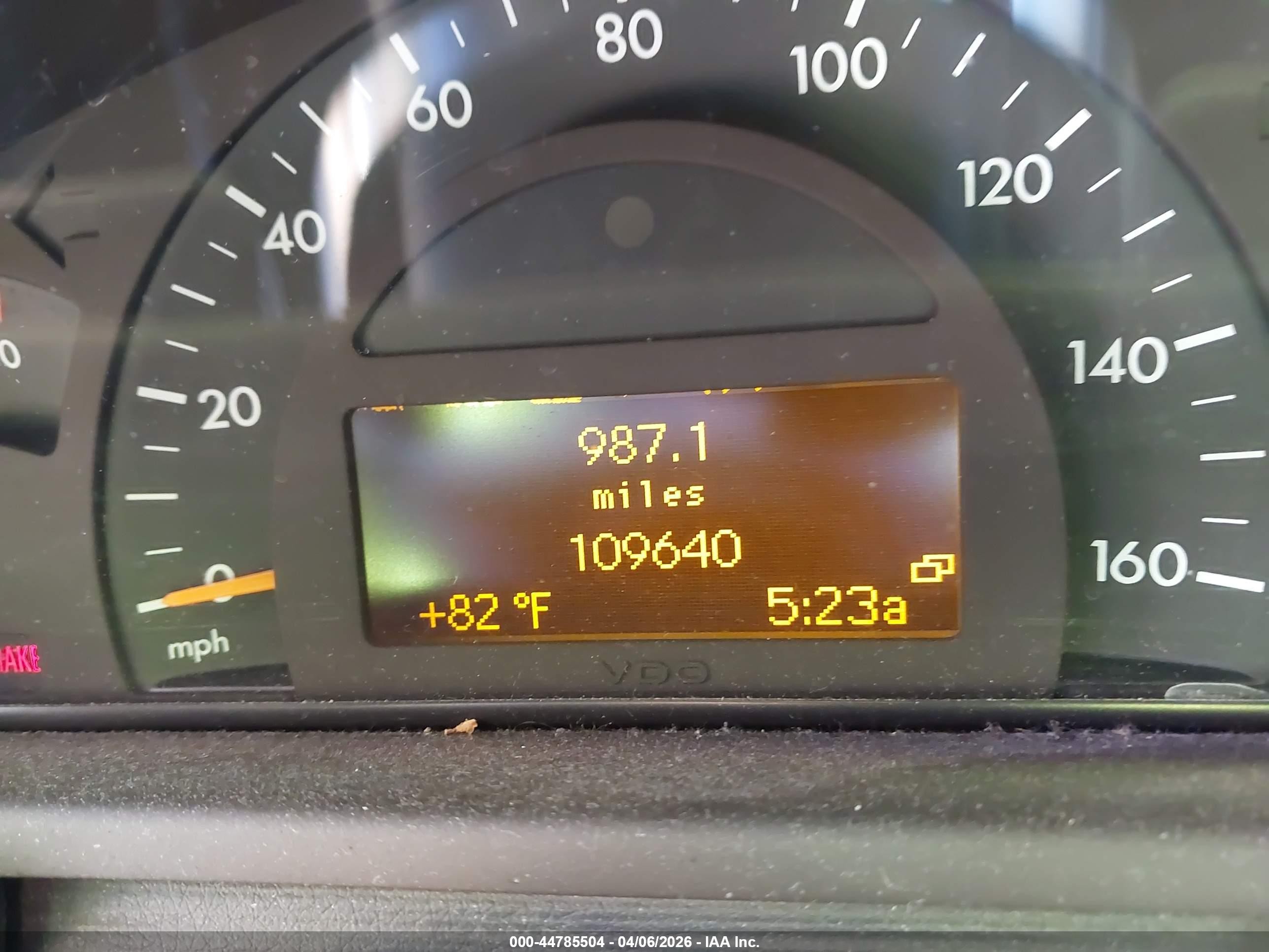 2001 Mercedes-benz C 320   Silver vin: WDBRF64J41F022401