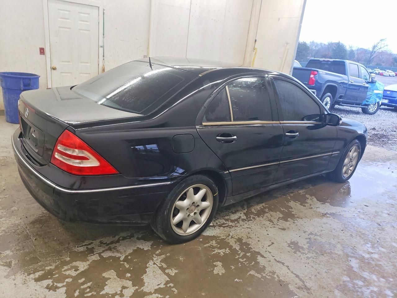 2001 Mercedes-benz C 320 Black vin: WDBRF64J41F044530