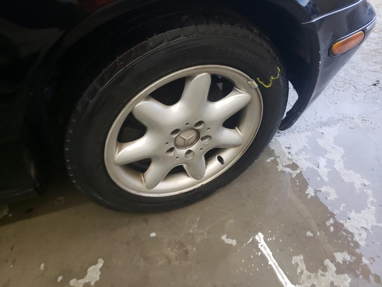 2001 Mercedes-benz C 320 Black vin: WDBRF64J41F044530 Damage: Right Front Wheel, Curb Rash, 3 To 4 Inches