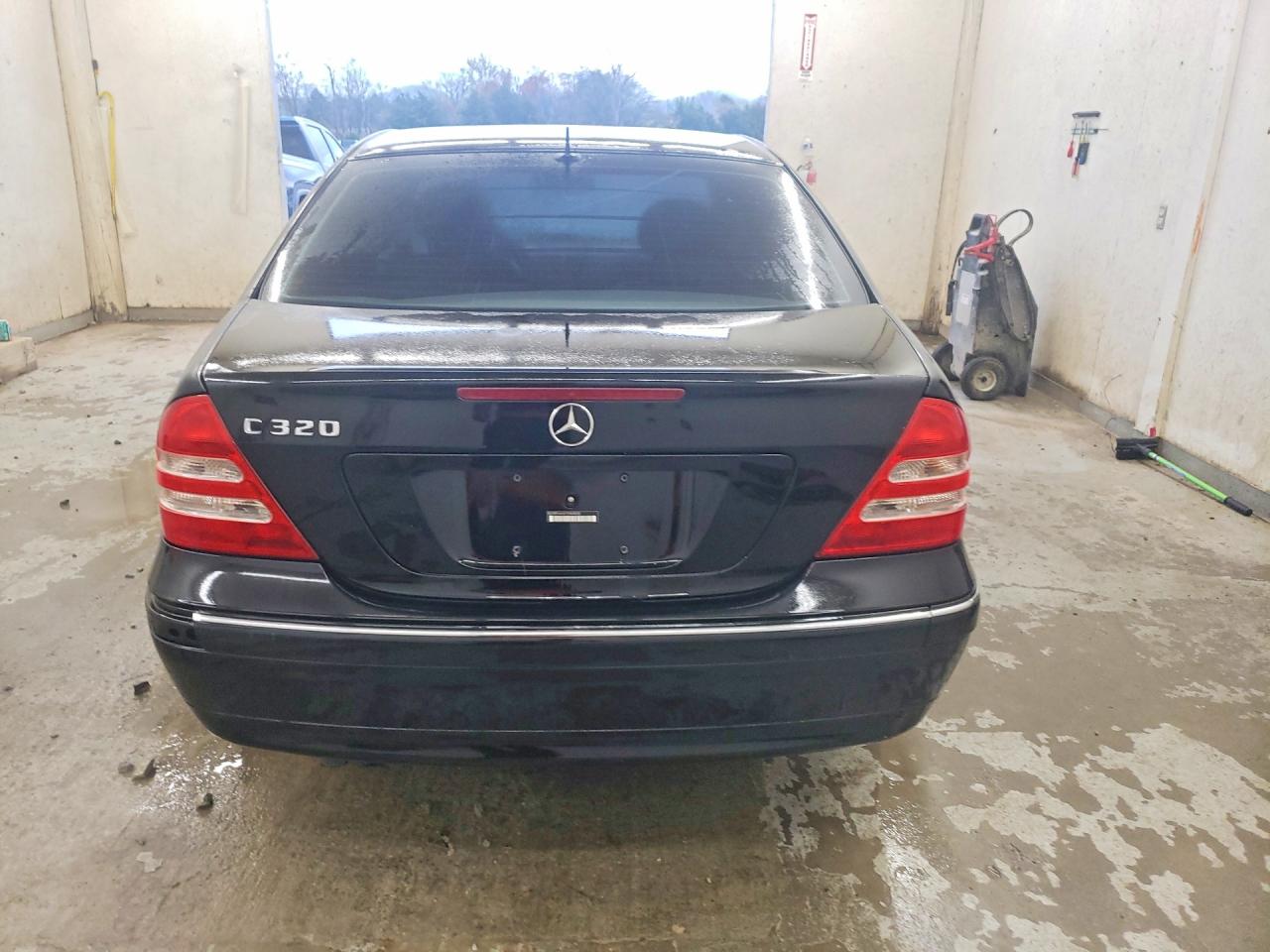 2001 Mercedes-benz C 320 Black vin: WDBRF64J41F044530