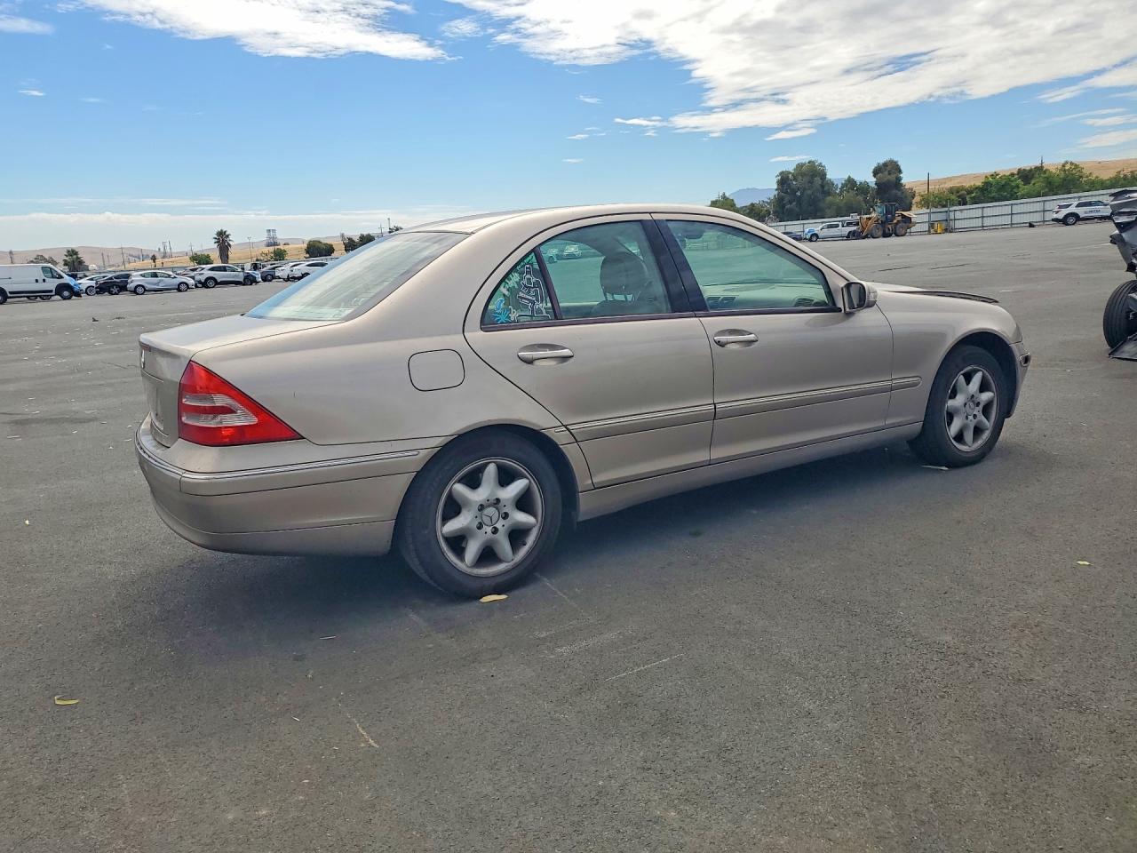 2002 Mercedes-benz C 320 Tan vin: WDBRF64J42F195241