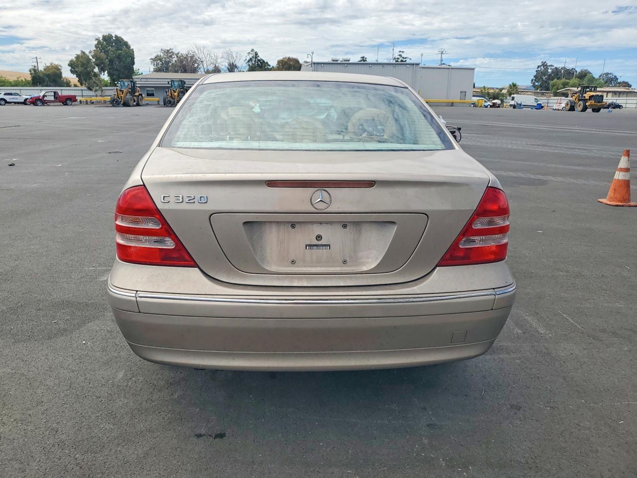 2002 Mercedes-benz C 320 Tan vin: WDBRF64J42F195241
