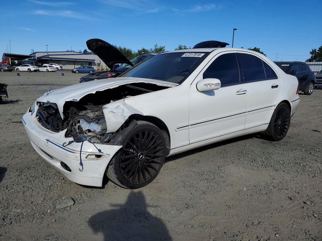 2002 Mercedes-benz C 320 White vin: WDBRF64J42F255115