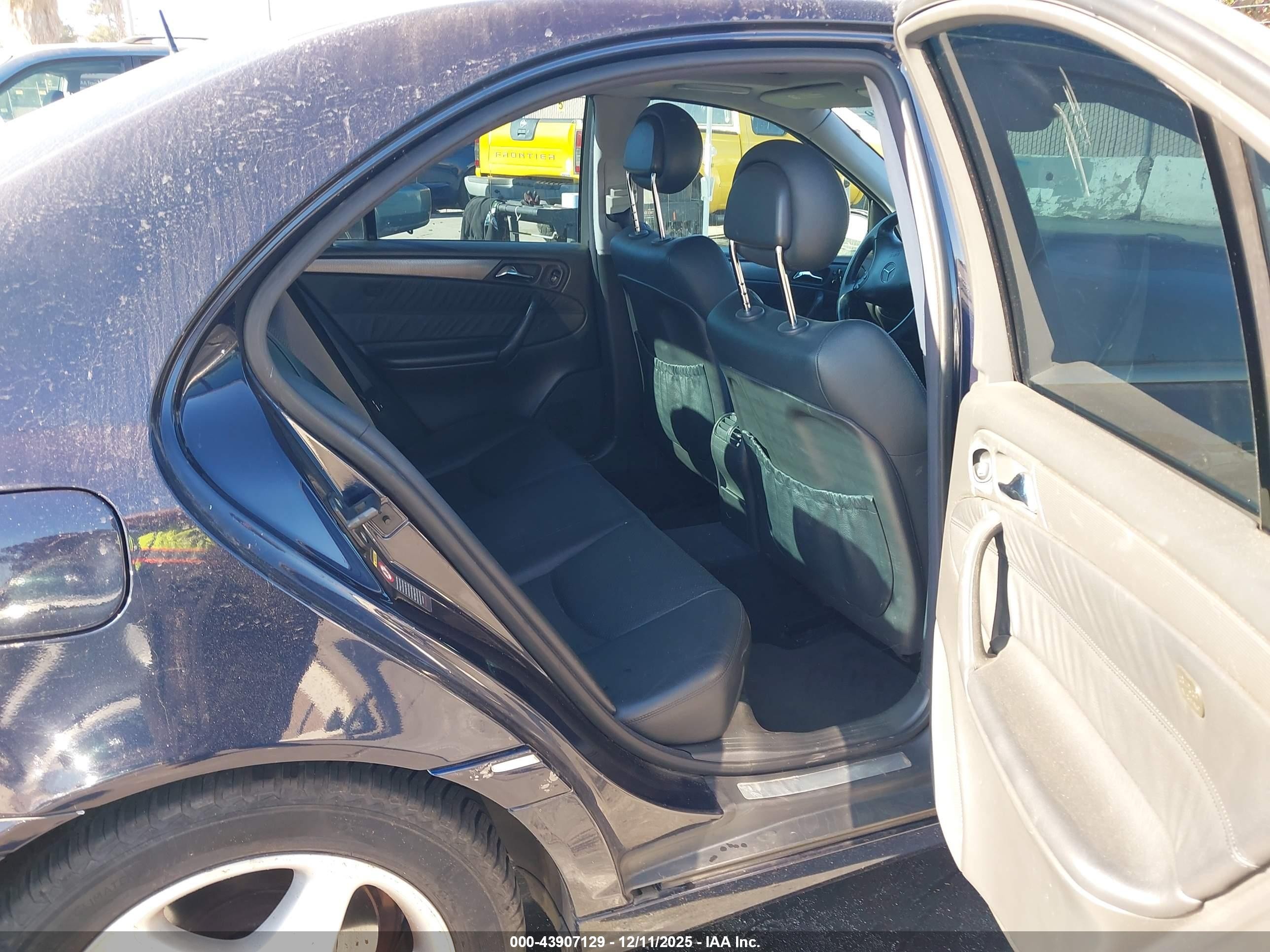 2001 Mercedes-benz C 320   Purple vin: WDBRF64J51F030426