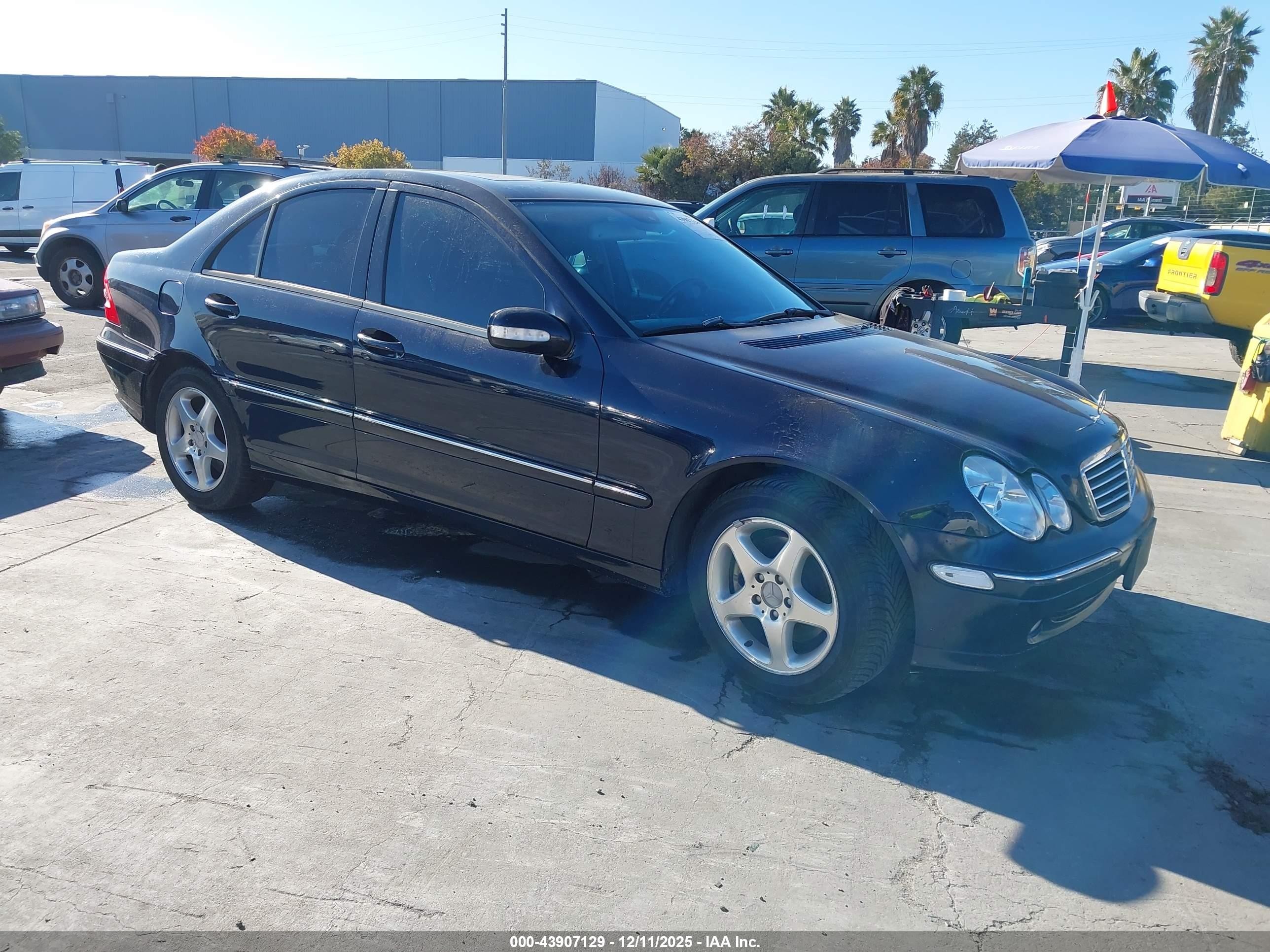 2001 Mercedes-benz C 320   Purple vin: WDBRF64J51F030426