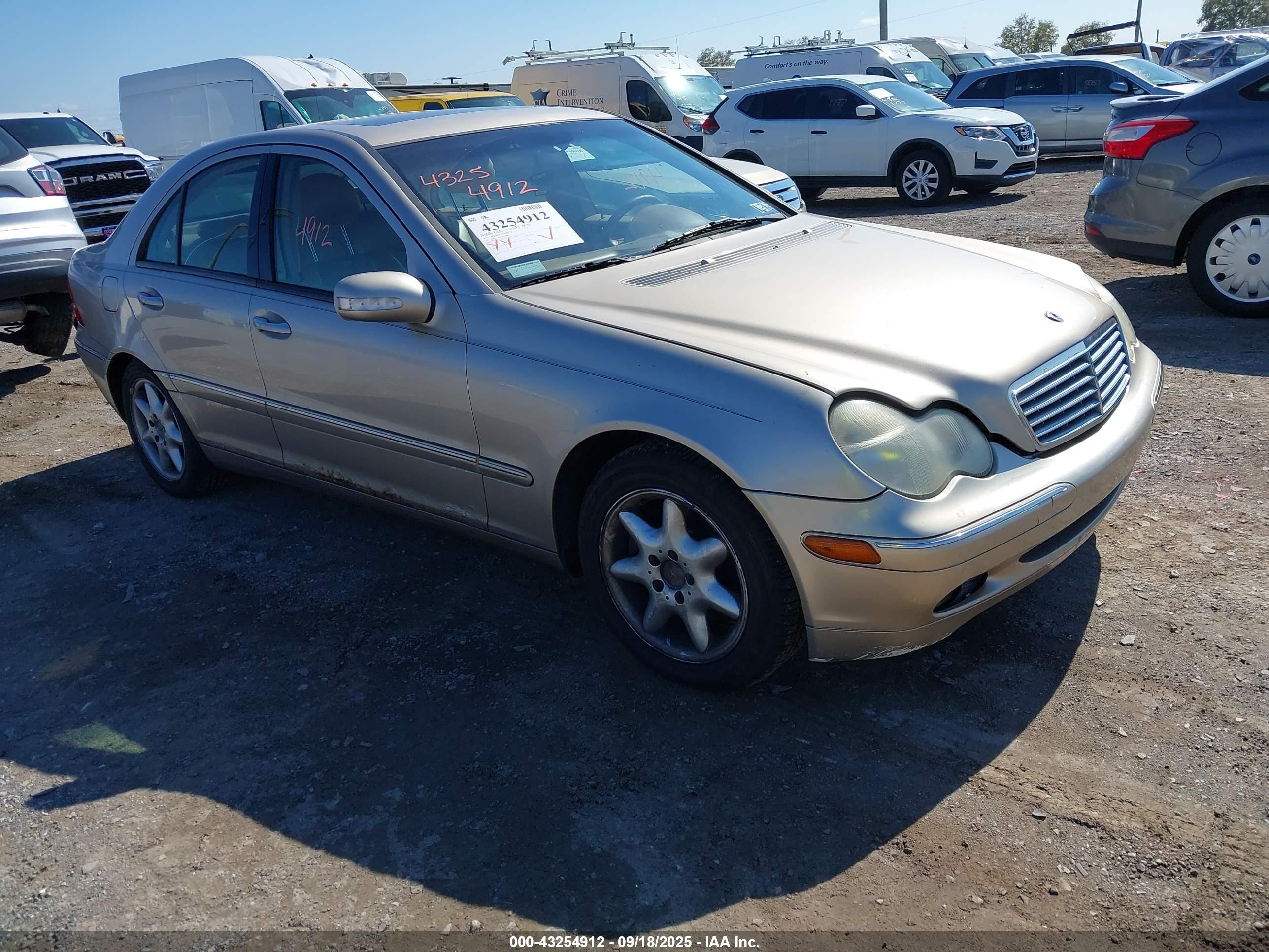 2001 Mercedes-benz C 320   Gold vin: WDBRF64J51F108963