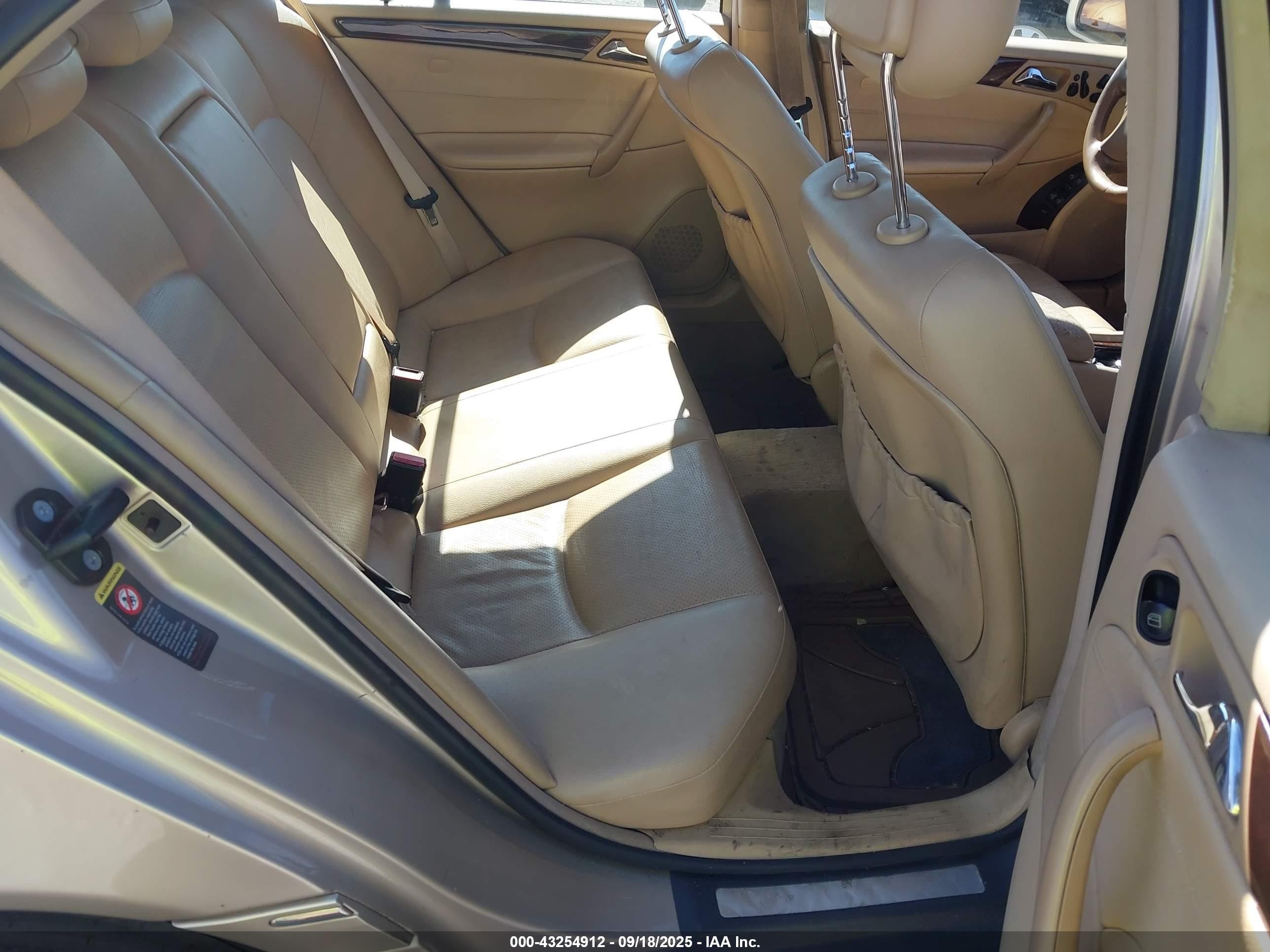 2001 Mercedes-benz C 320   Gold vin: WDBRF64J51F108963