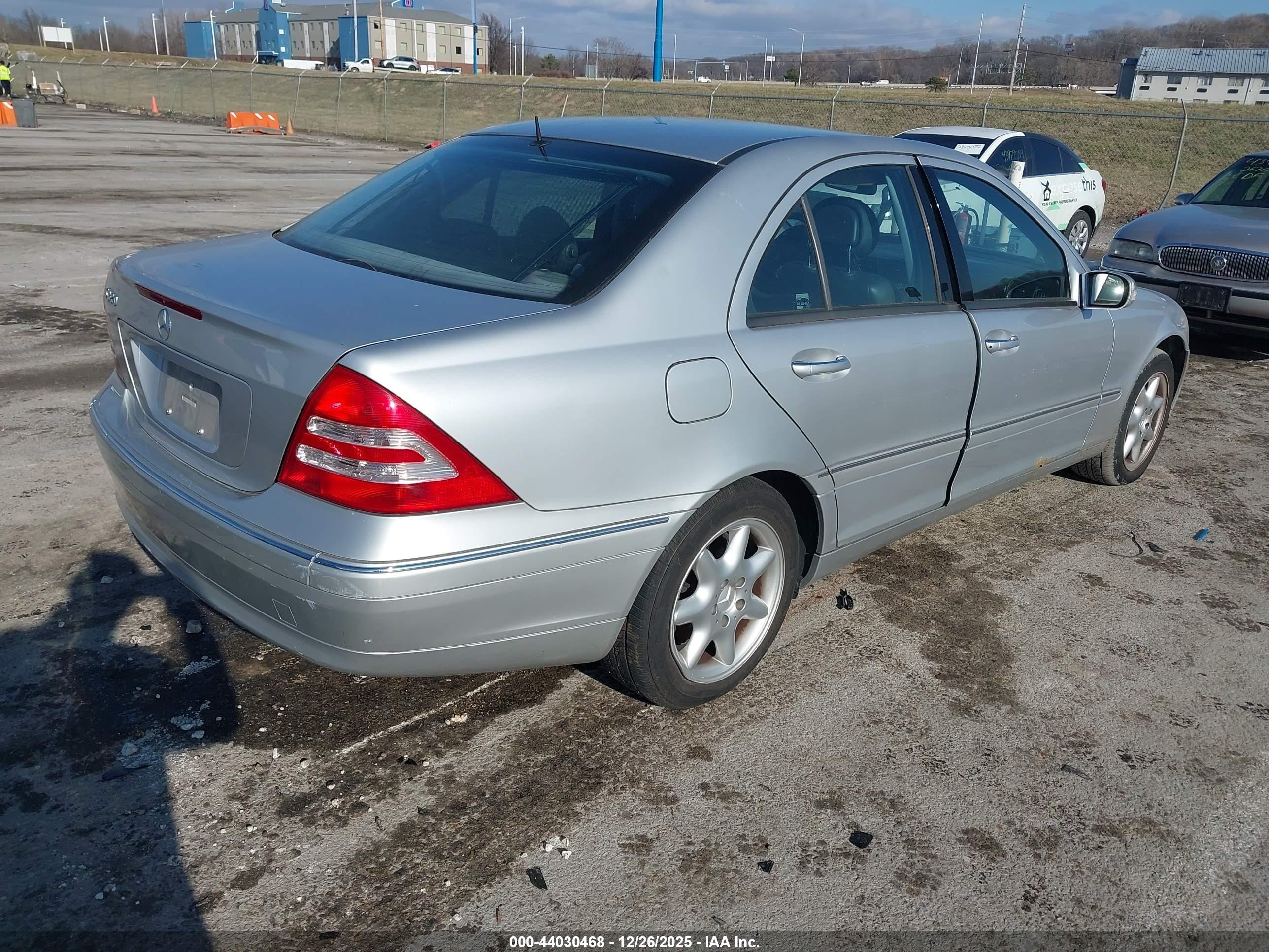 2001 Mercedes-benz C 320   Silver vin: WDBRF64J51F119218