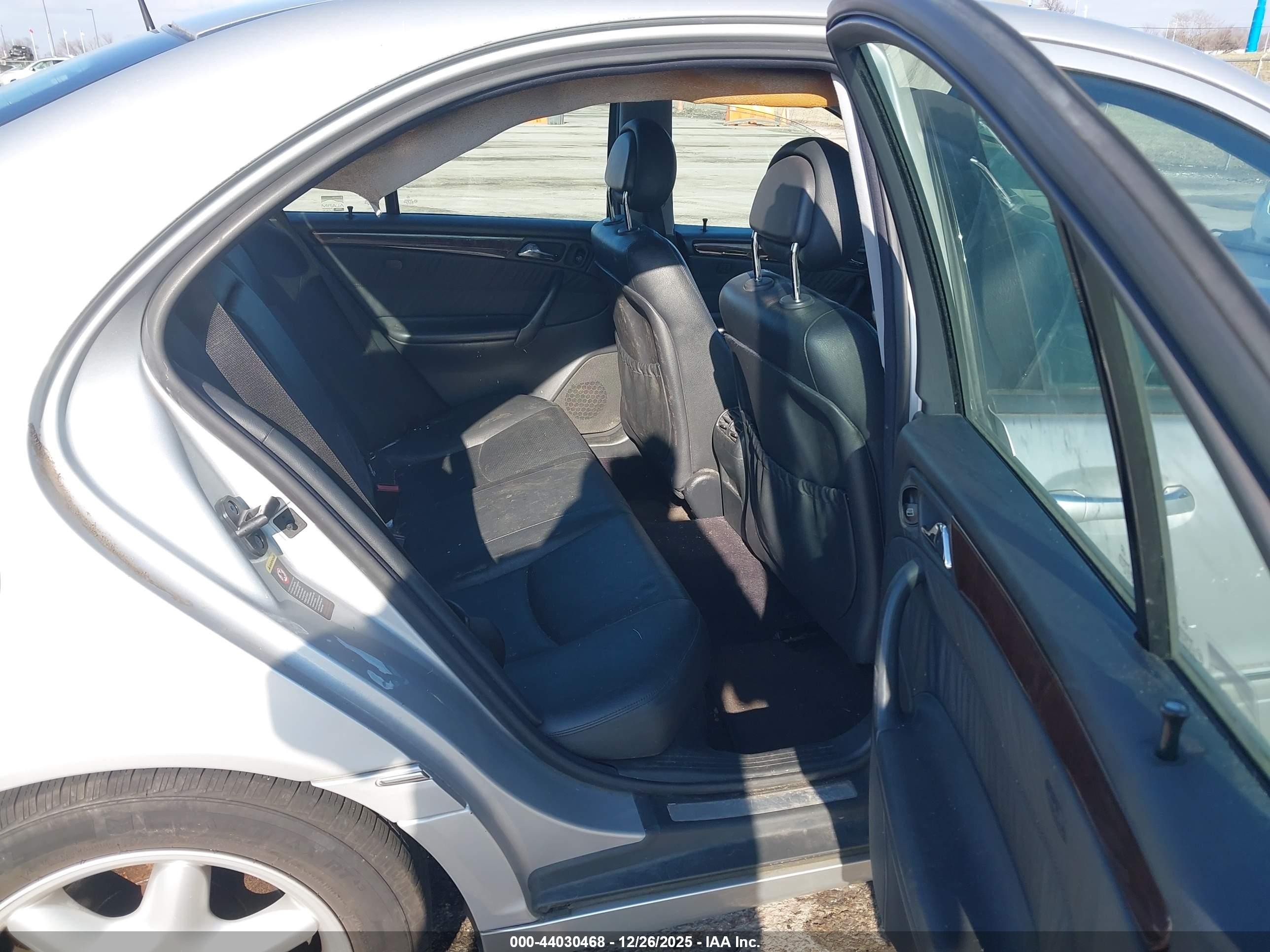 2001 Mercedes-benz C 320   Silver vin: WDBRF64J51F119218