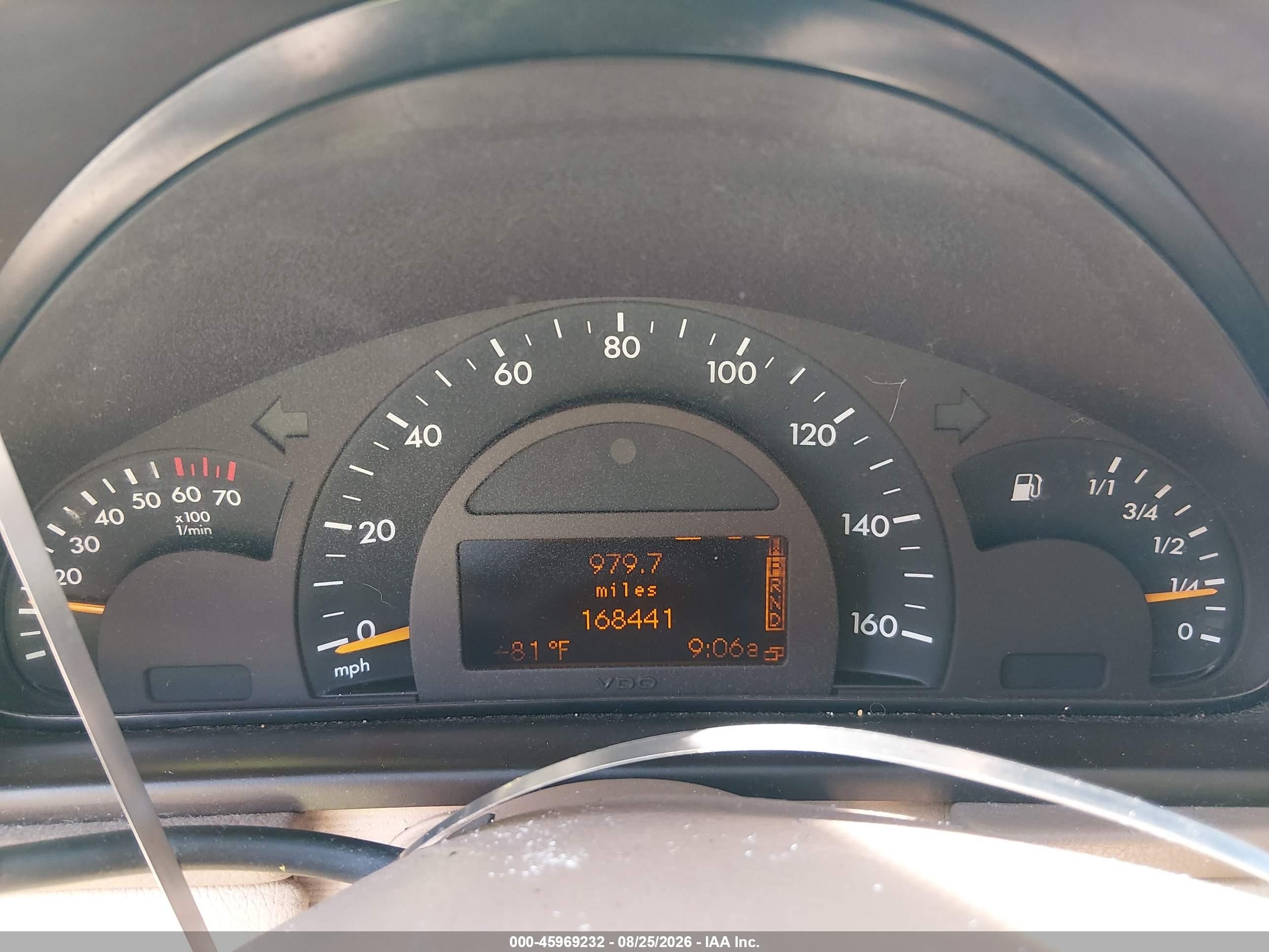2001 Mercedes-benz C 320   White vin: WDBRF64J61F124315