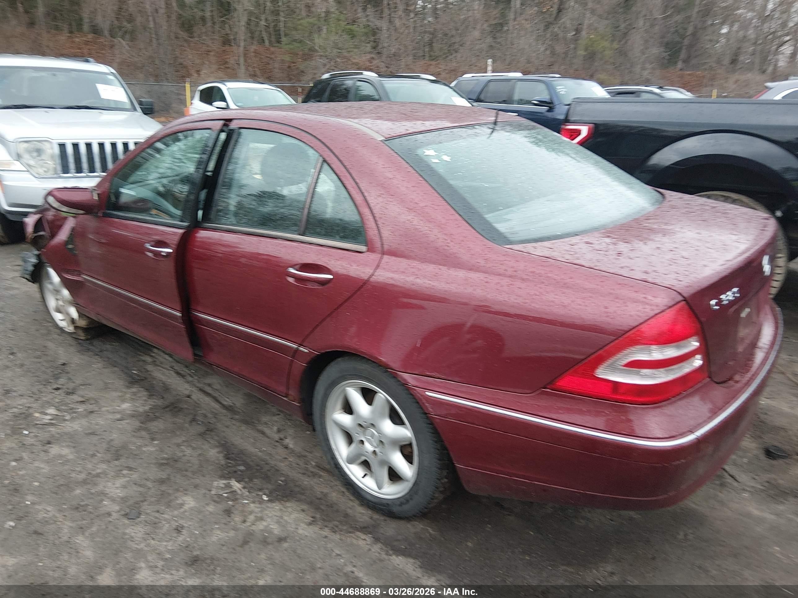 2002 Mercedes-benz C 320   Red vin: WDBRF64J62E002836