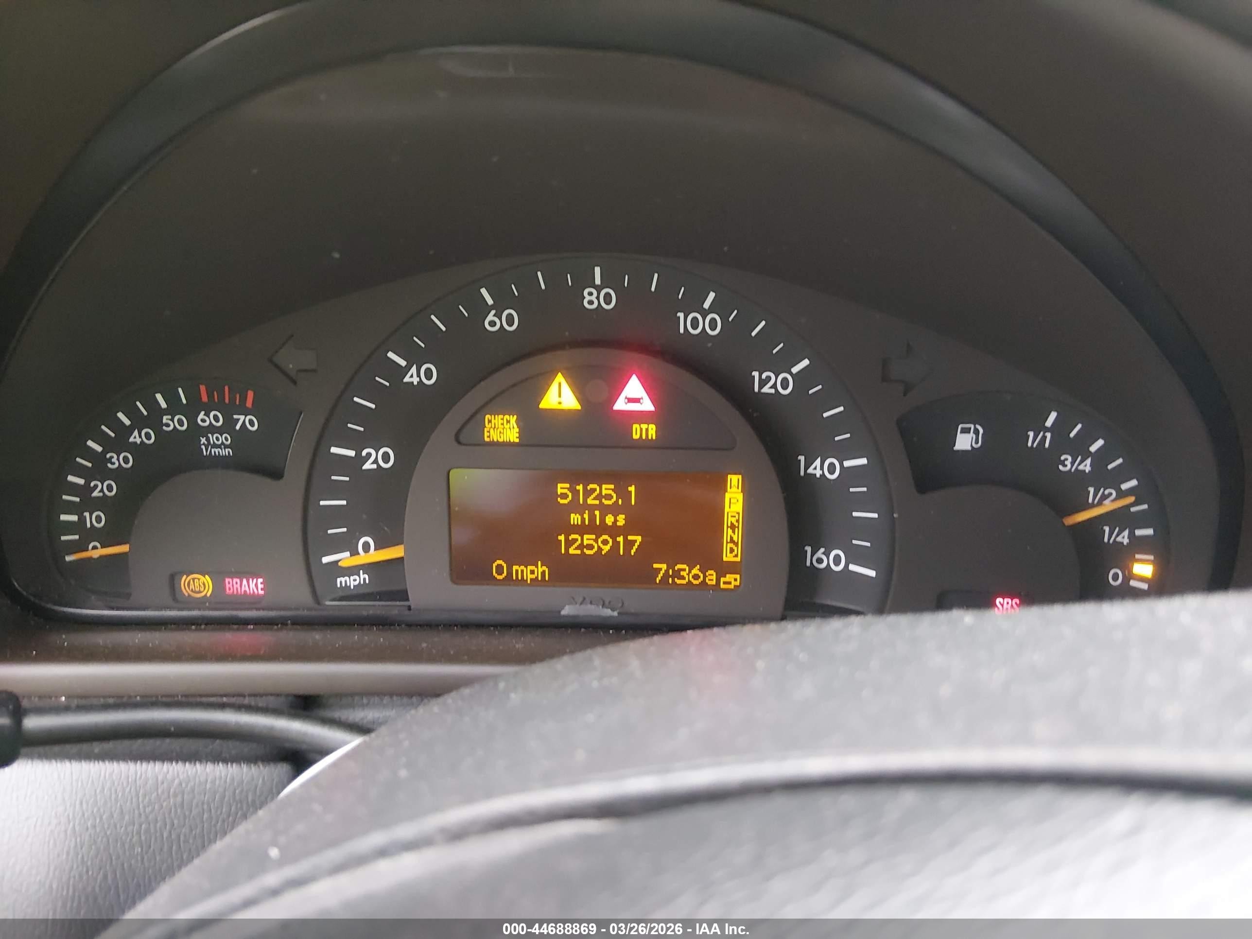 2002 Mercedes-benz C 320   Red vin: WDBRF64J62E002836