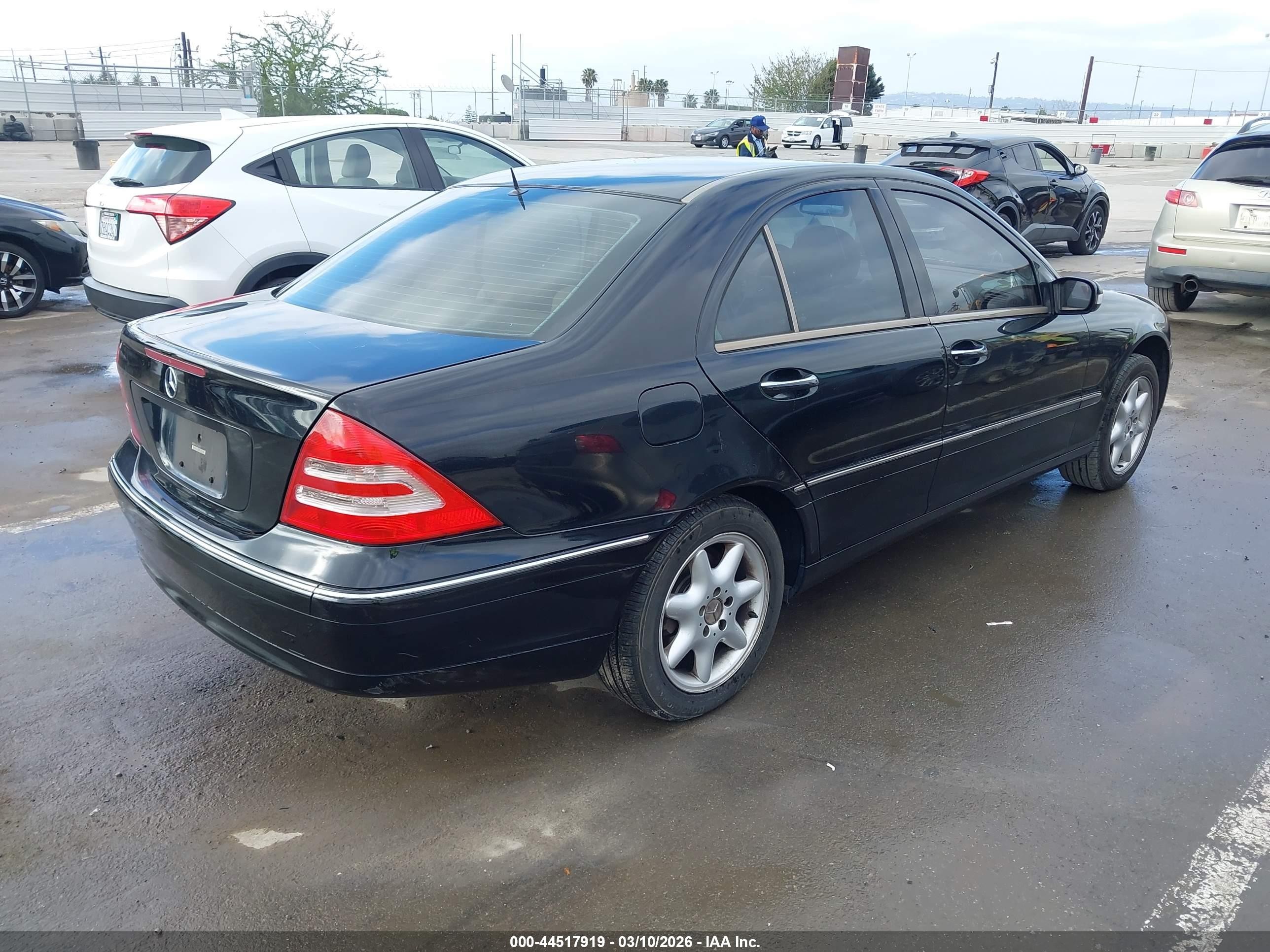 2002 Mercedes-benz C 320   Black vin: WDBRF64J62F193197