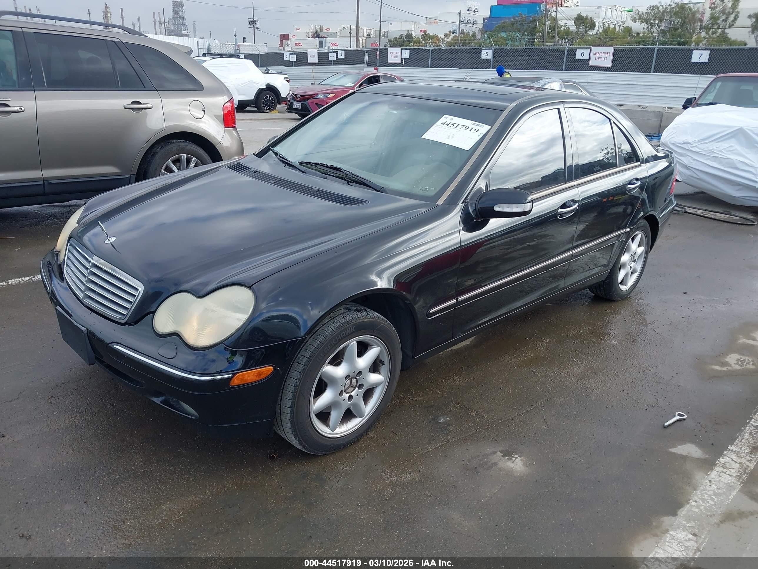 2002 Mercedes-benz C 320   Black vin: WDBRF64J62F193197