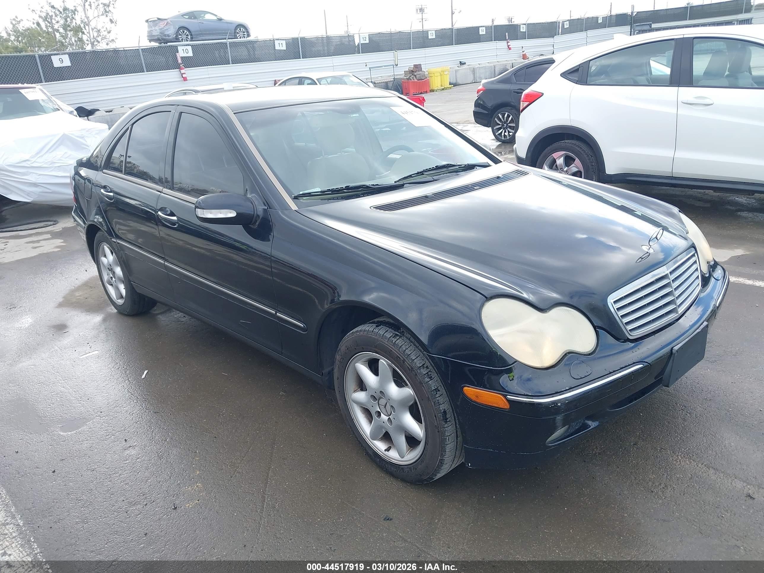 2002 Mercedes-benz C 320   Black vin: WDBRF64J62F193197