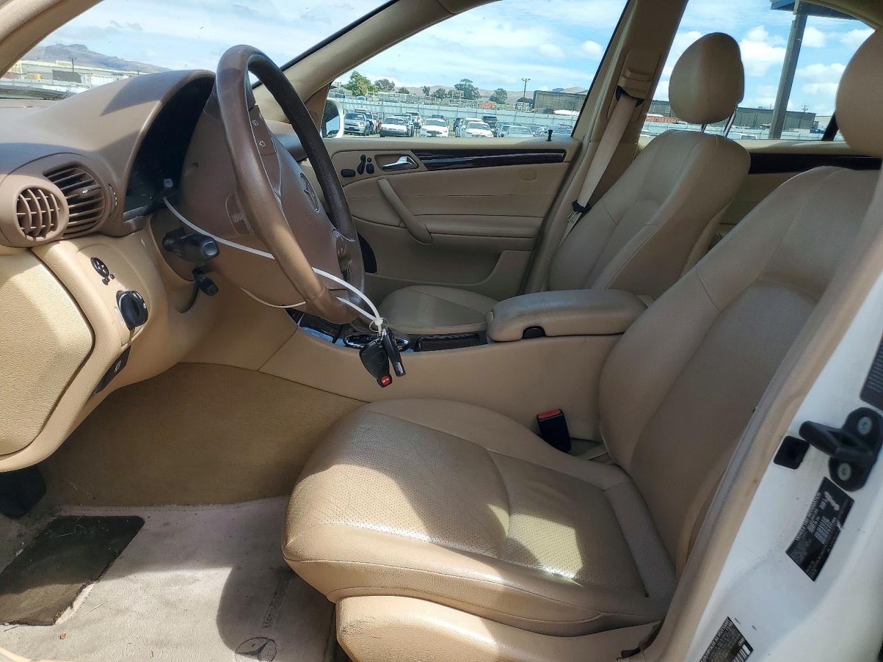 2004 Mercedes-benz C 320 White vin: WDBRF64J64F514013