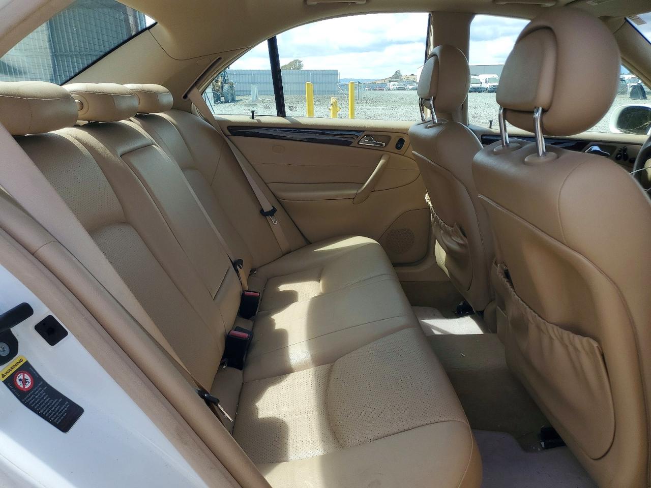 2004 Mercedes-benz C 320 White vin: WDBRF64J64F514013