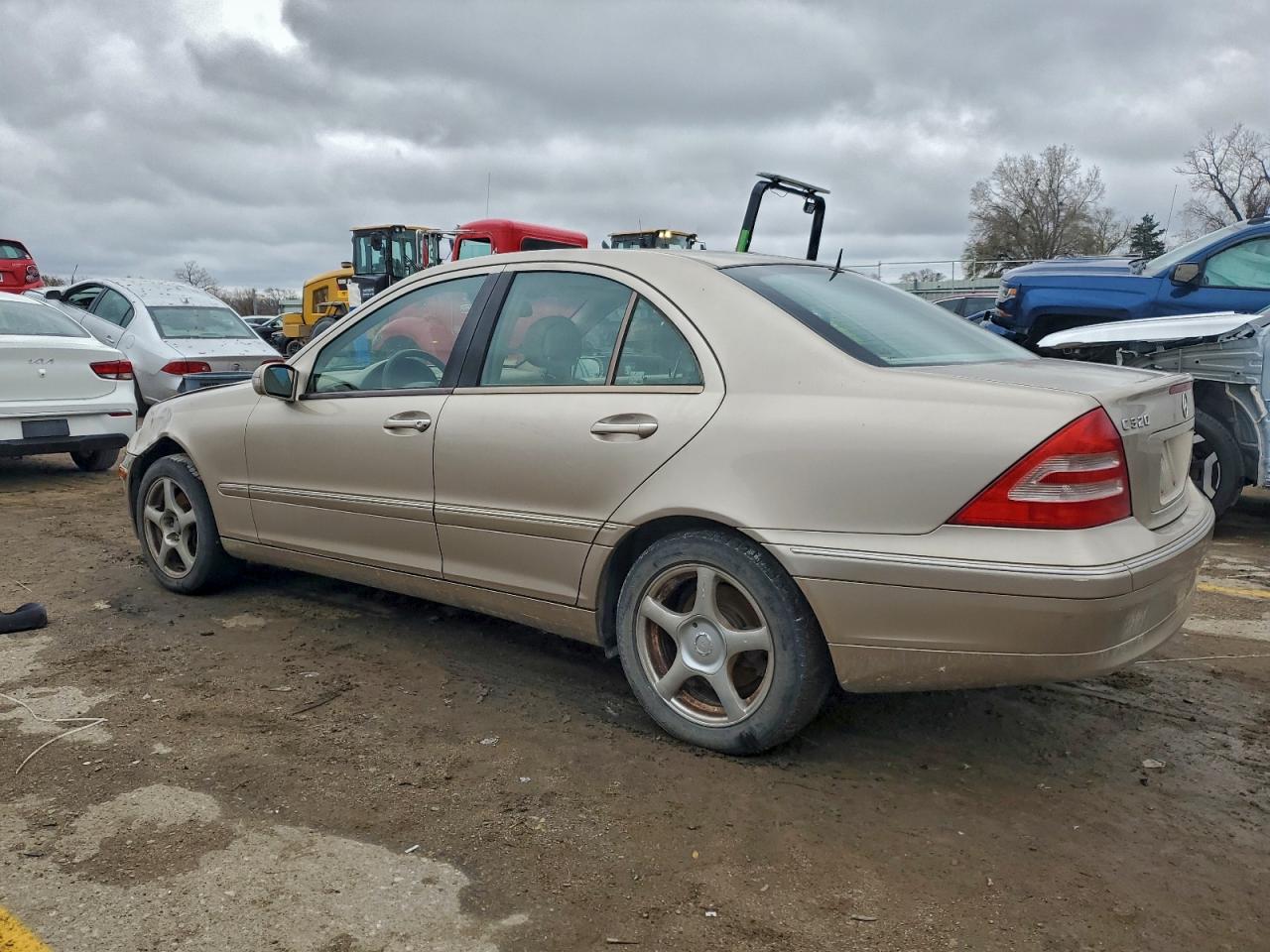 2001 Mercedes-benz C 320 Gold vin: WDBRF64J71F019203