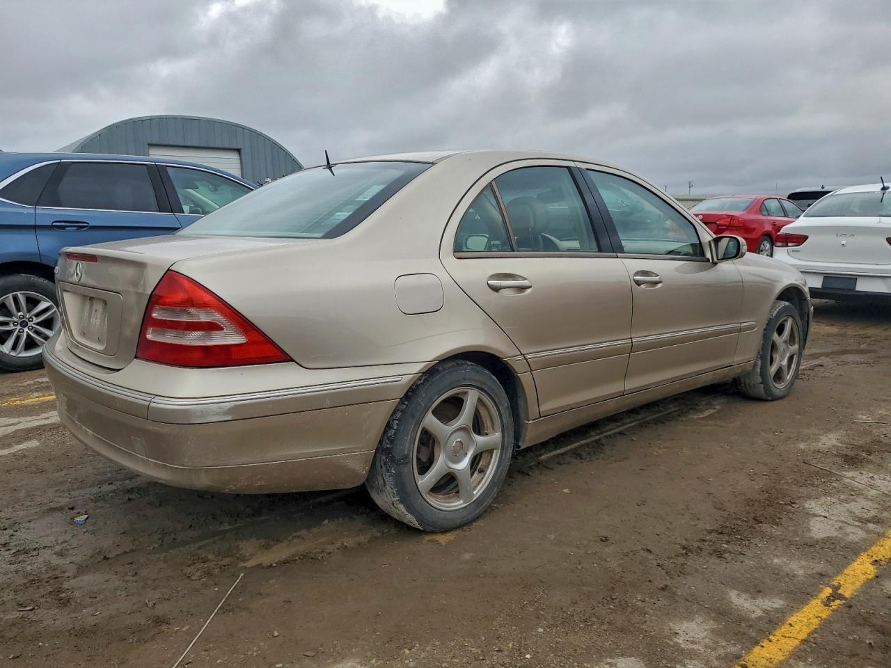 2001 Mercedes-benz C 320 Gold vin: WDBRF64J71F019203