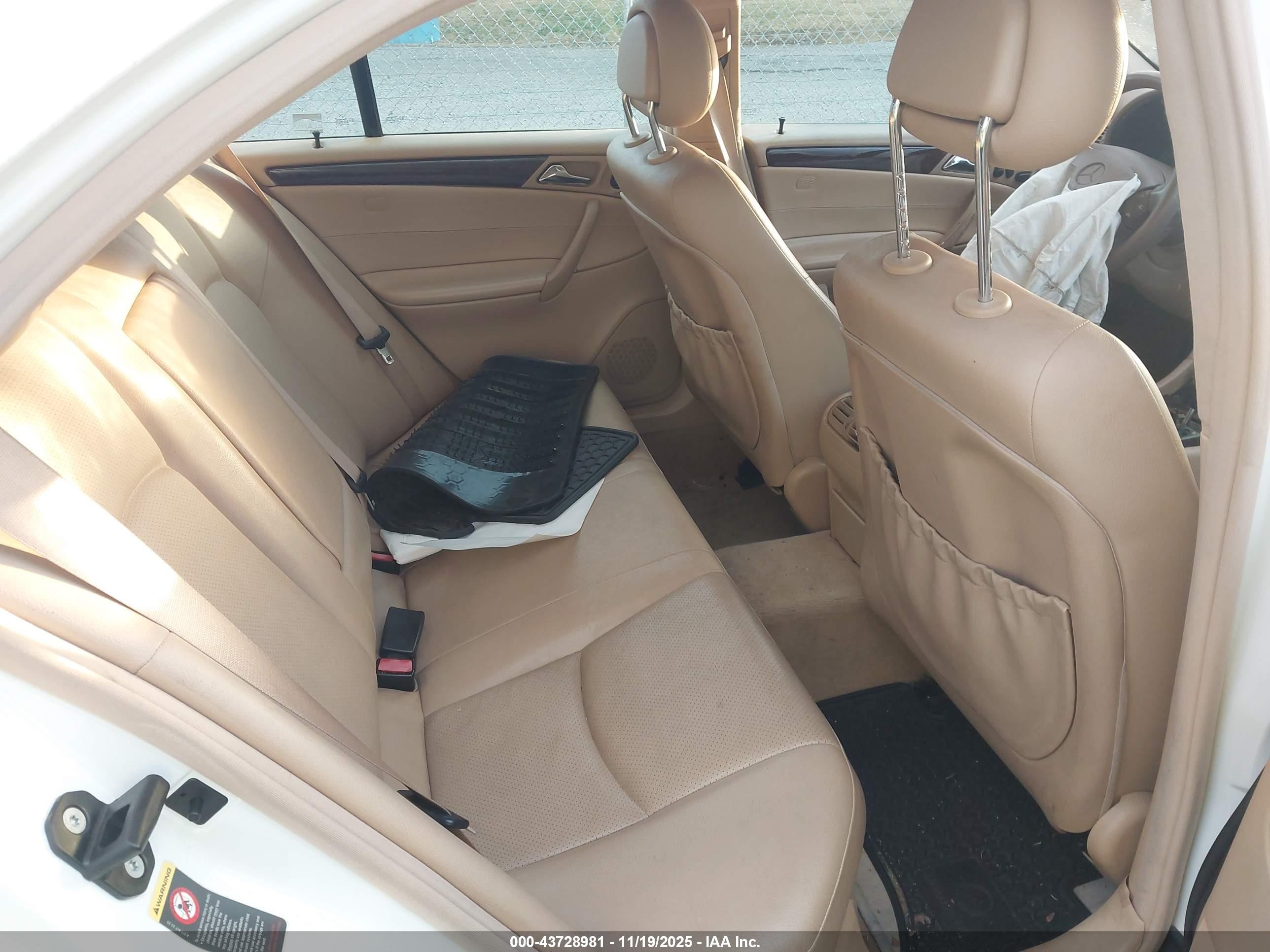 2002 Mercedes-benz C 320 White vin: WDBRF64J72F231665