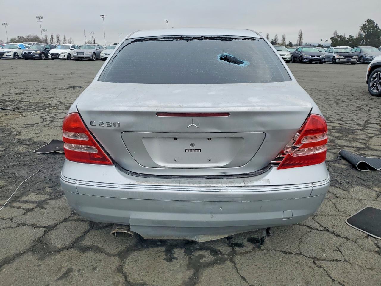 2004 Mercedes-benz C 320 Silver vin: WDBRF64J74F482169