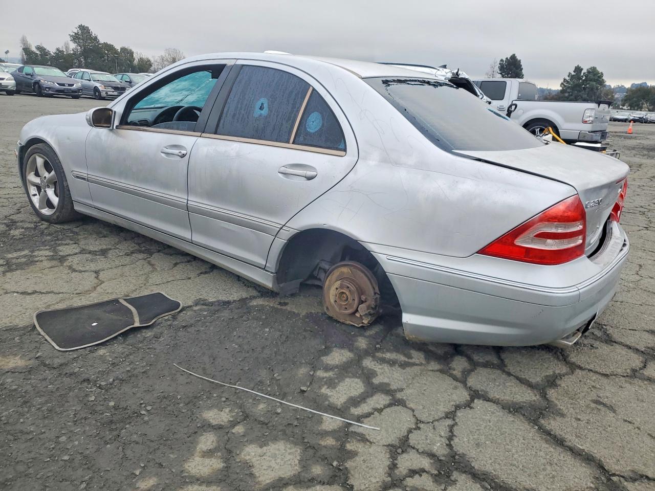 2004 Mercedes-benz C 320 Silver vin: WDBRF64J74F482169
