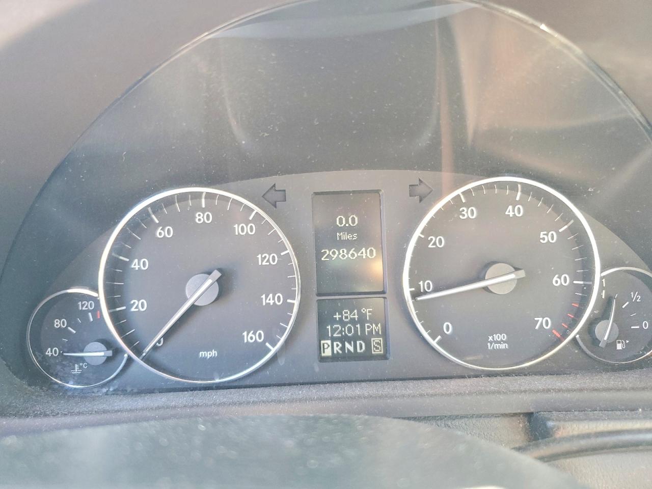2004 Mercedes-benz C 320 Серебряный vin: WDBRF64J74F535436