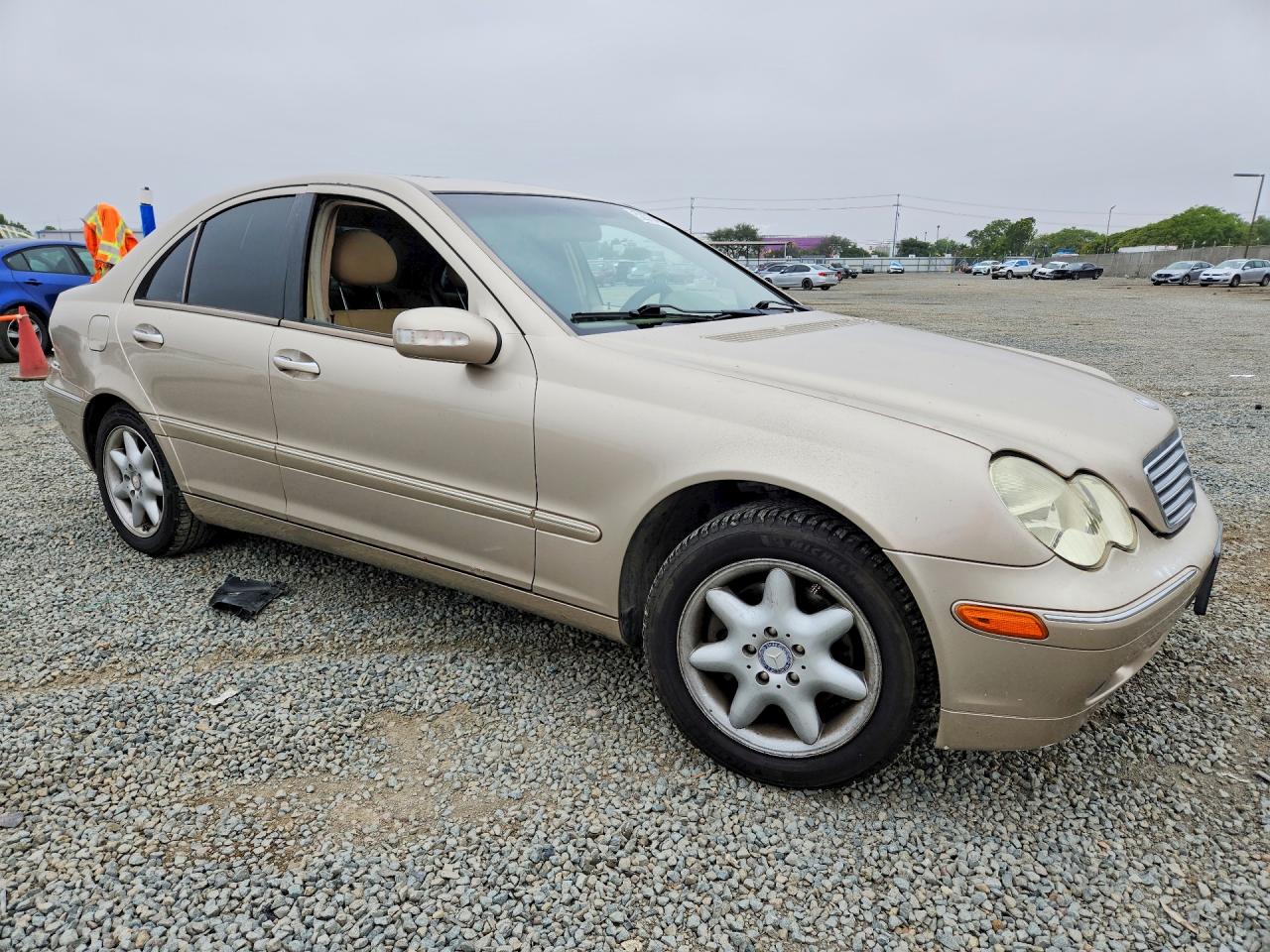2001 Mercedes-benz C 320 Gold vin: WDBRF64J81F021946