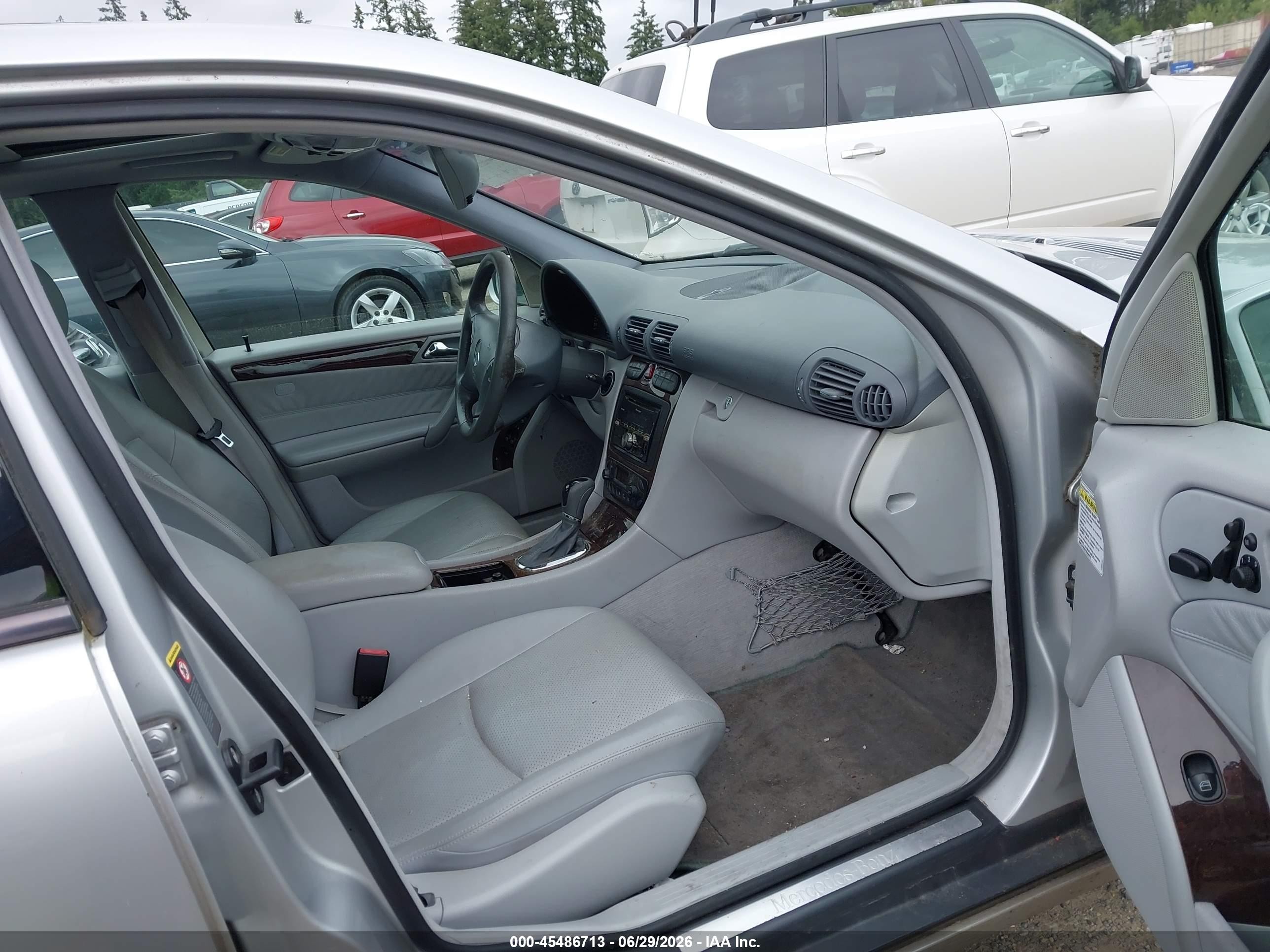 2001 Mercedes-benz C 320   Silver vin: WDBRF64J81F057118