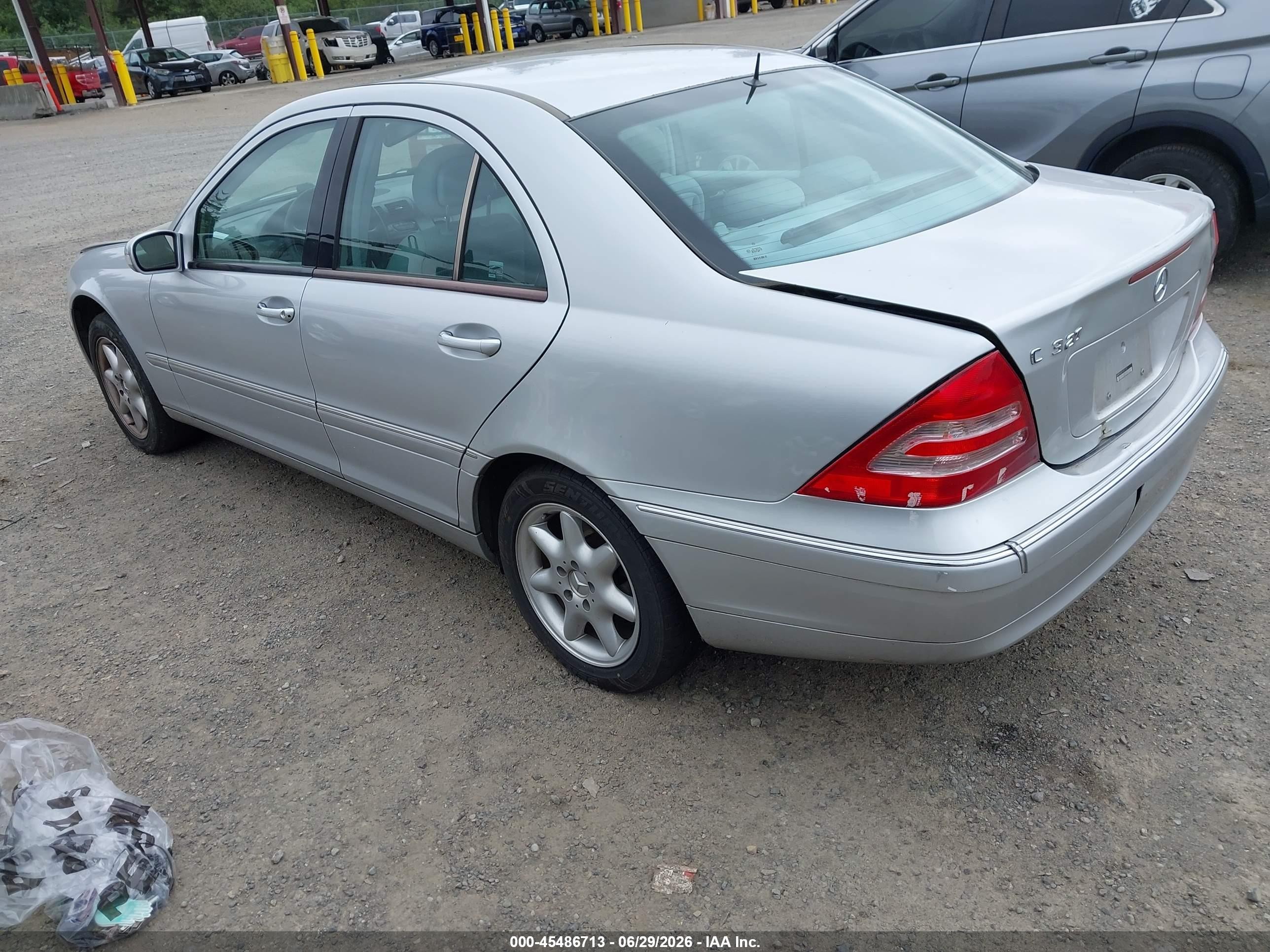 2001 Mercedes-benz C 320   Silver vin: WDBRF64J81F057118