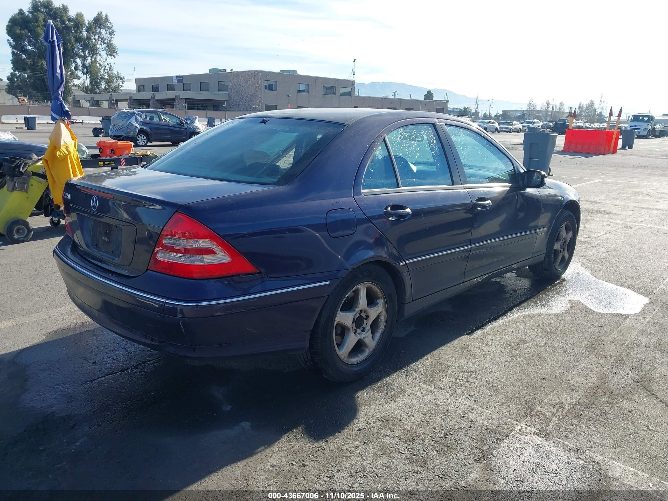 2001 Mercedes-benz C 320   Purple vin: WDBRF64J91F015055