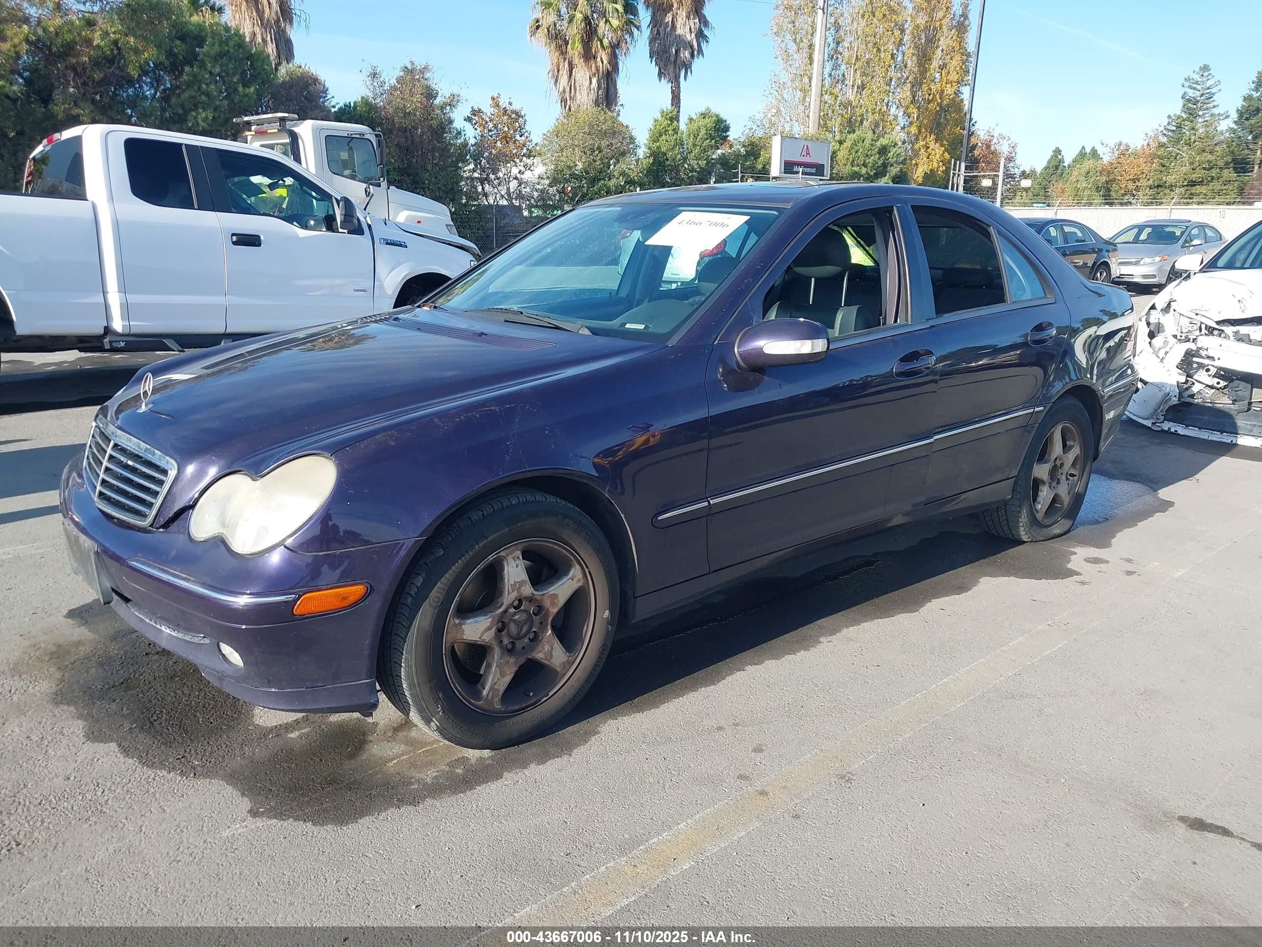 2001 Mercedes-benz C 320   Purple vin: WDBRF64J91F015055