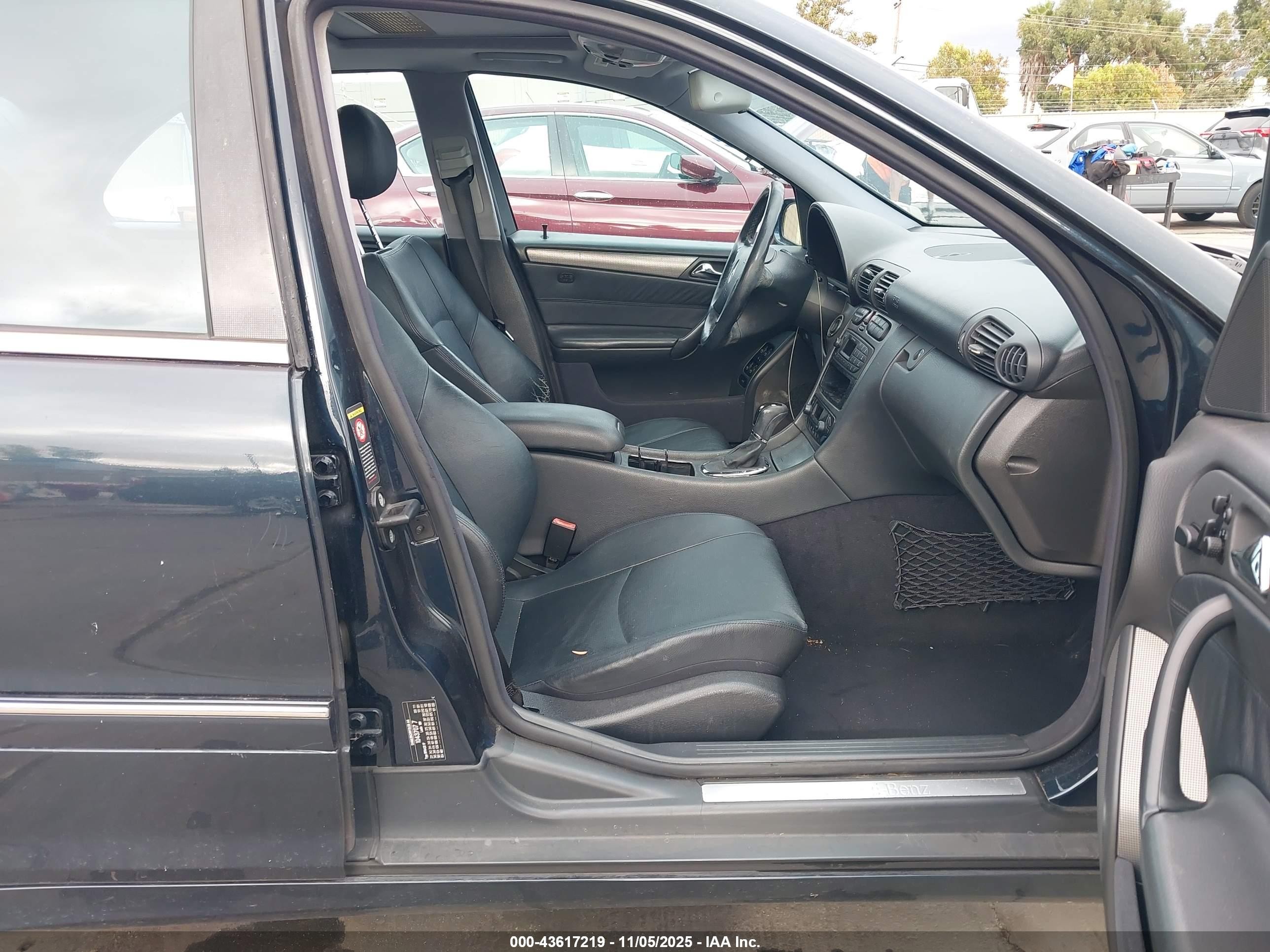 2001 Mercedes-benz C 320   Black vin: WDBRF64JX1F043754