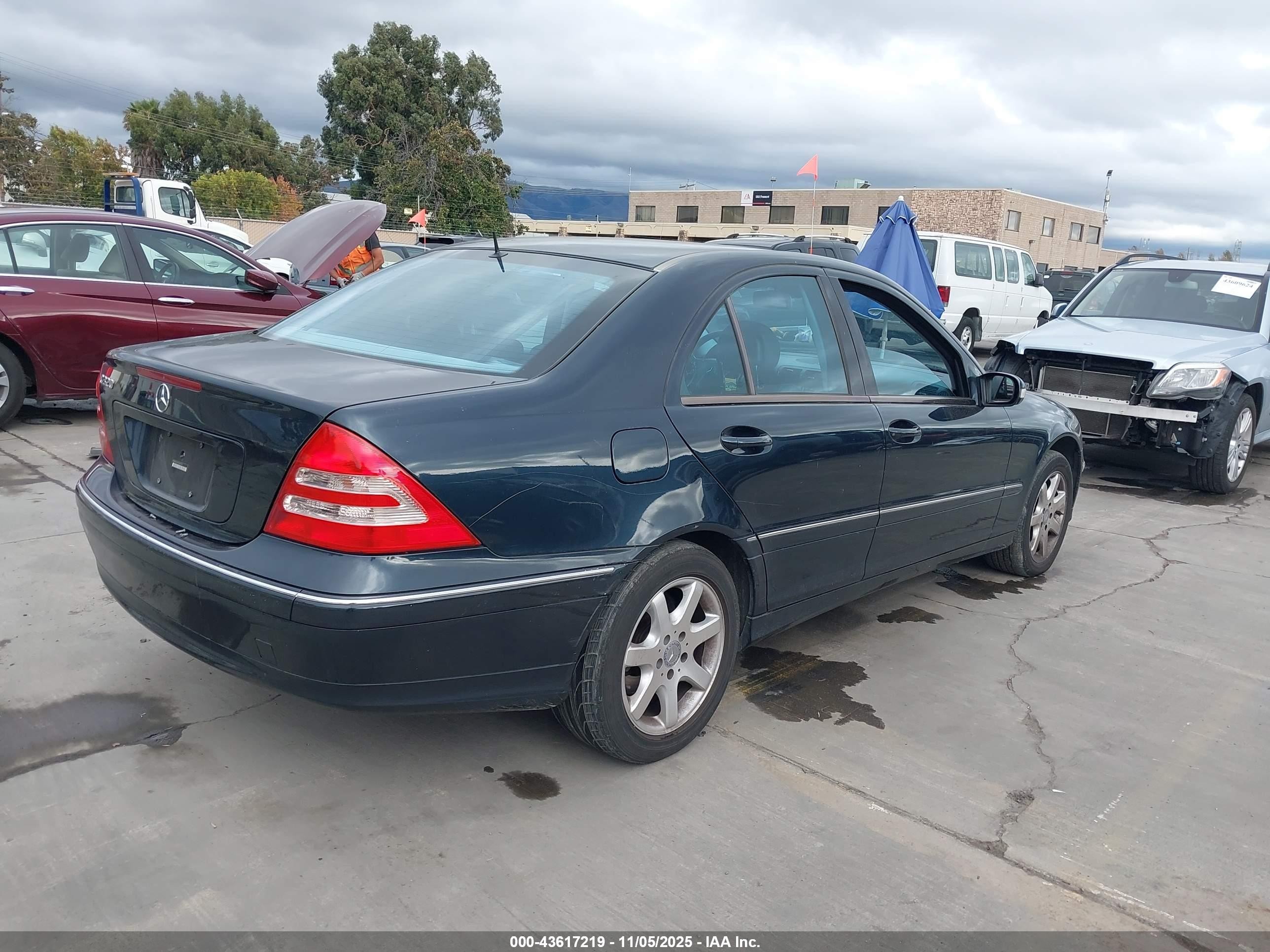 2001 Mercedes-benz C 320   Black vin: WDBRF64JX1F043754
