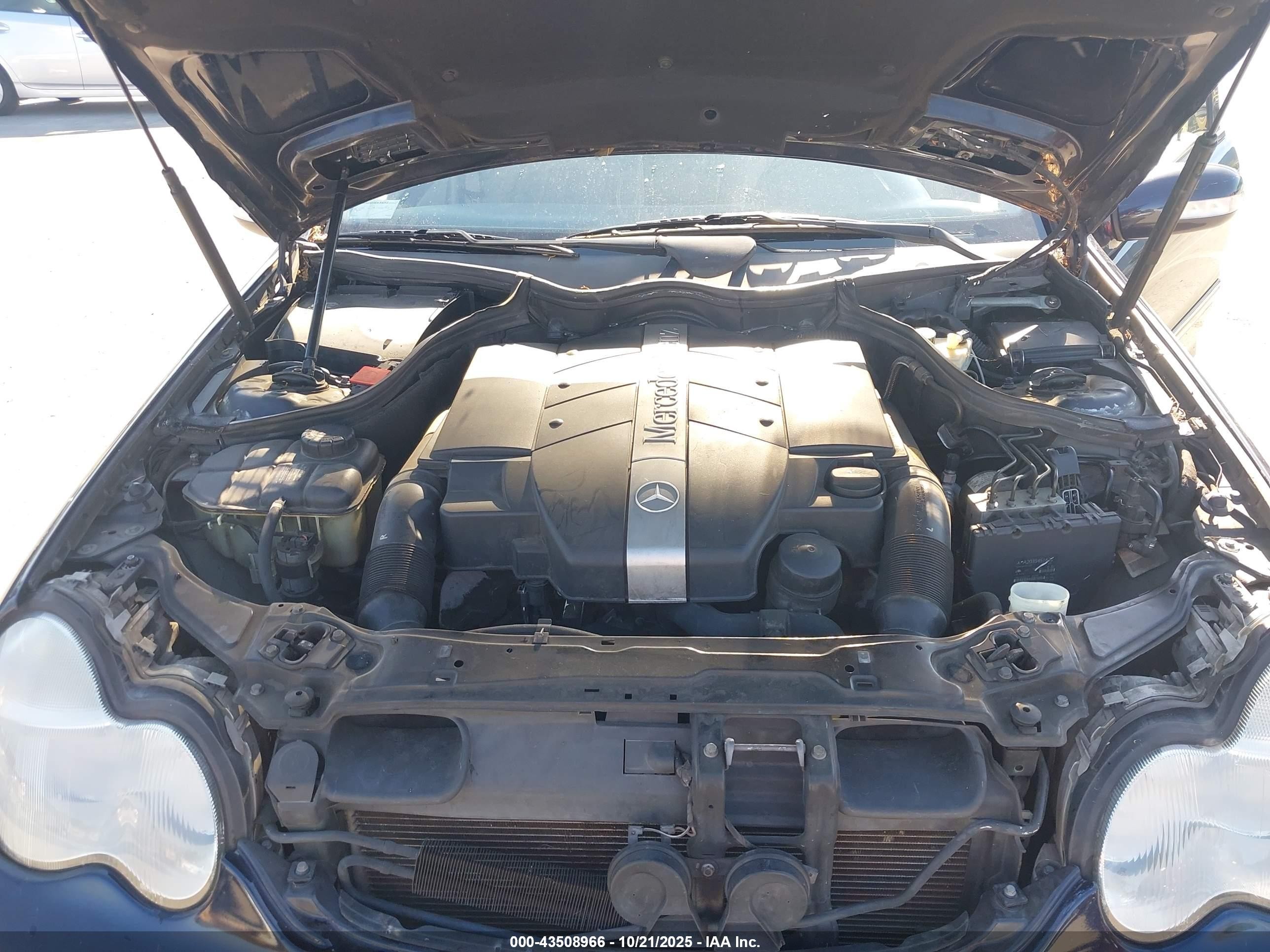 2001 Mercedes-benz C 320   Dark Blue vin: WDBRF64JX1F103614