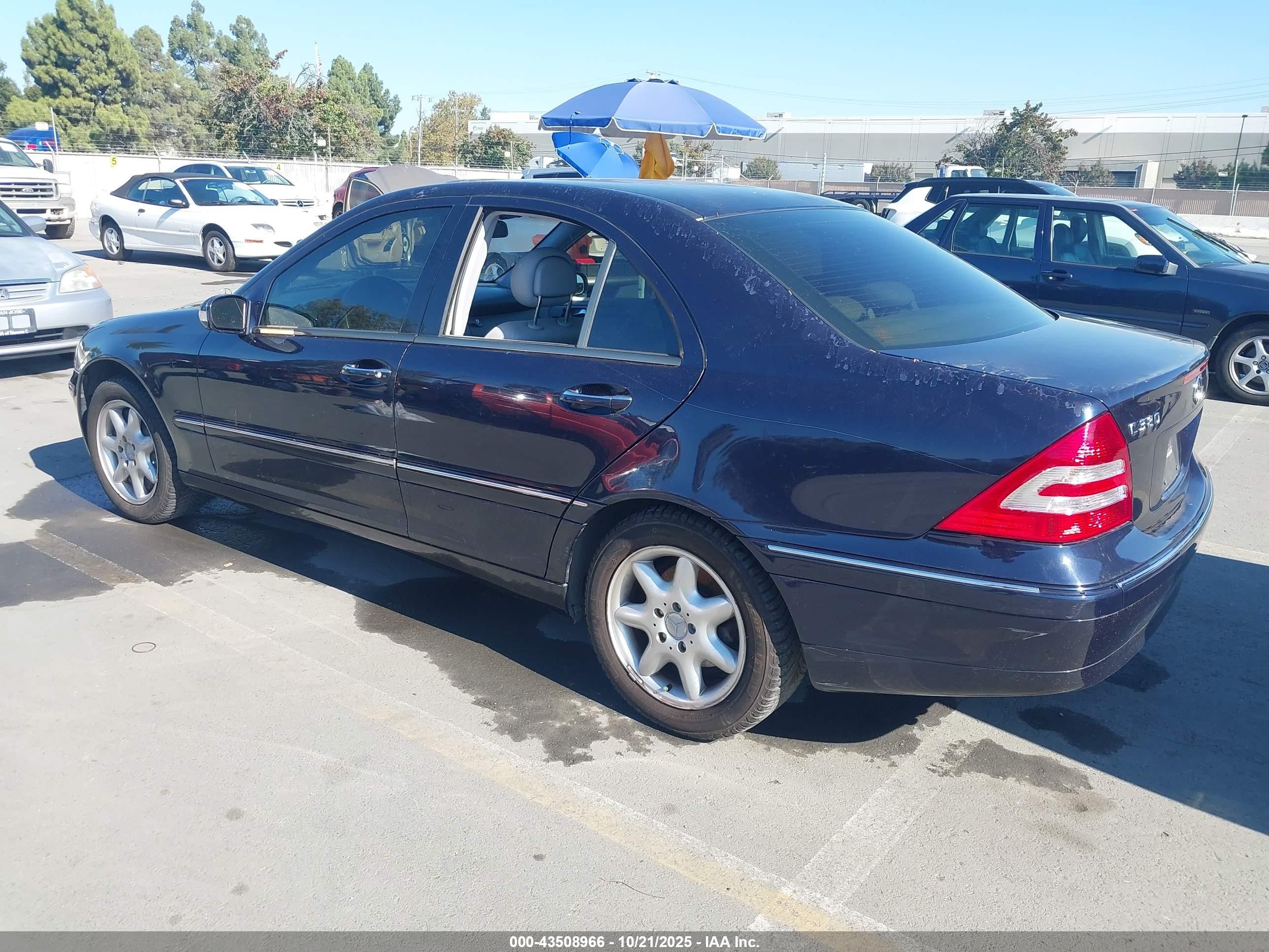 2001 Mercedes-benz C 320   Dark Blue vin: WDBRF64JX1F103614