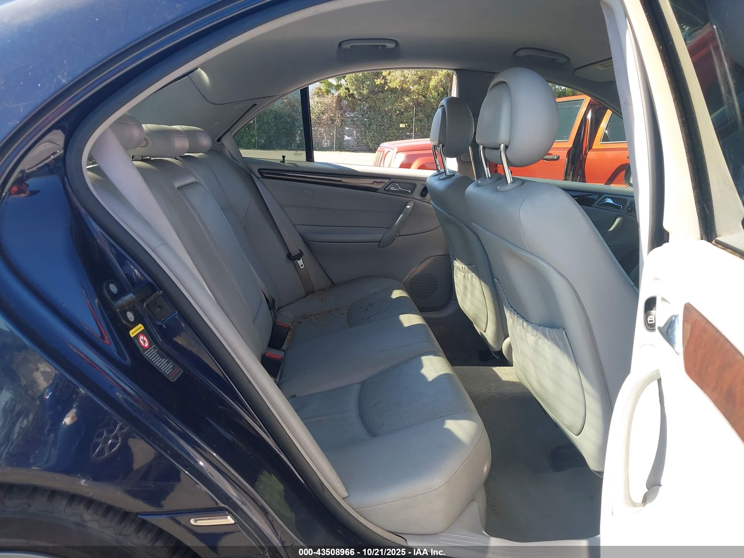 2001 Mercedes-benz C 320   Dark Blue vin: WDBRF64JX1F103614