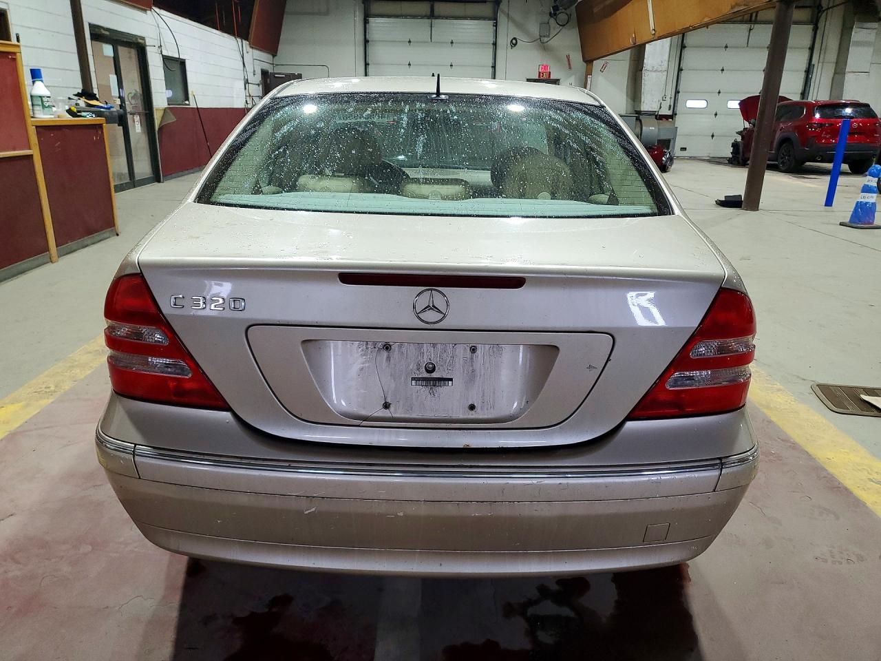 2002 Mercedes-benz C 320 Beige vin: WDBRF64JX2E003939