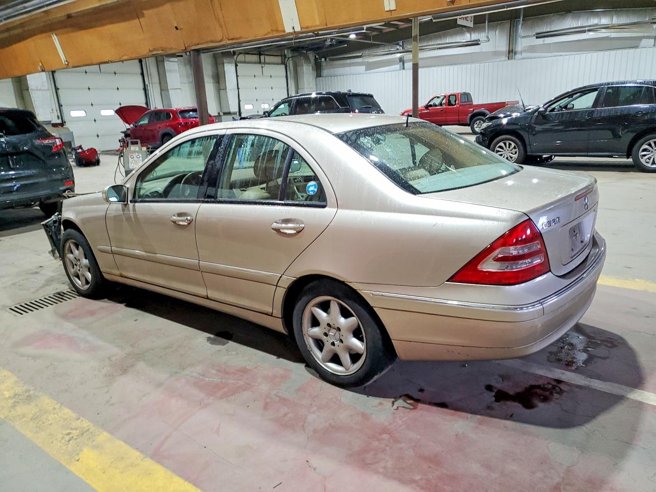 2002 Mercedes-benz C 320 Beige vin: WDBRF64JX2E003939