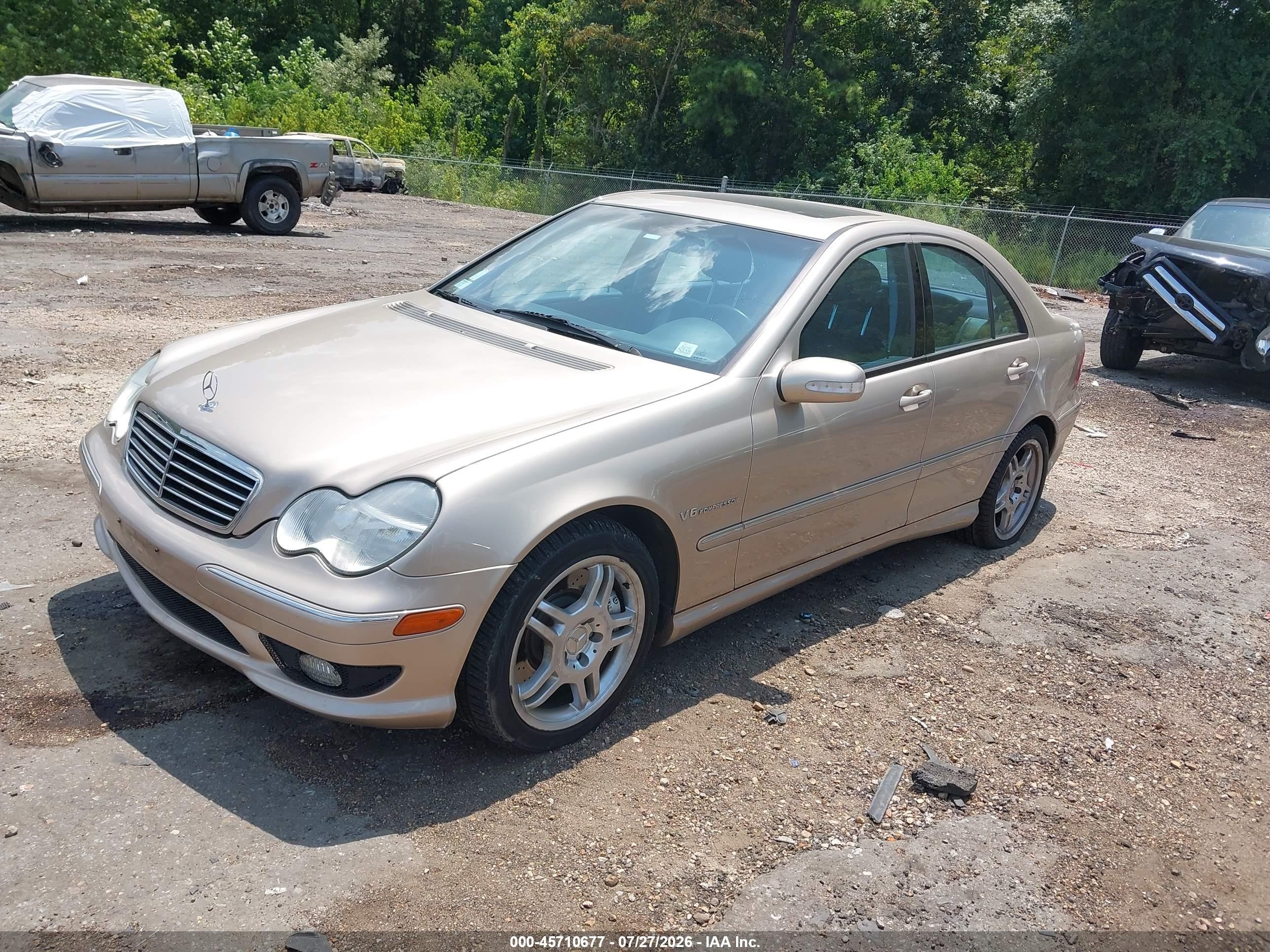 2003 Mercedes-benz C 32 Amg   Gold vin: WDBRF65J03F364073