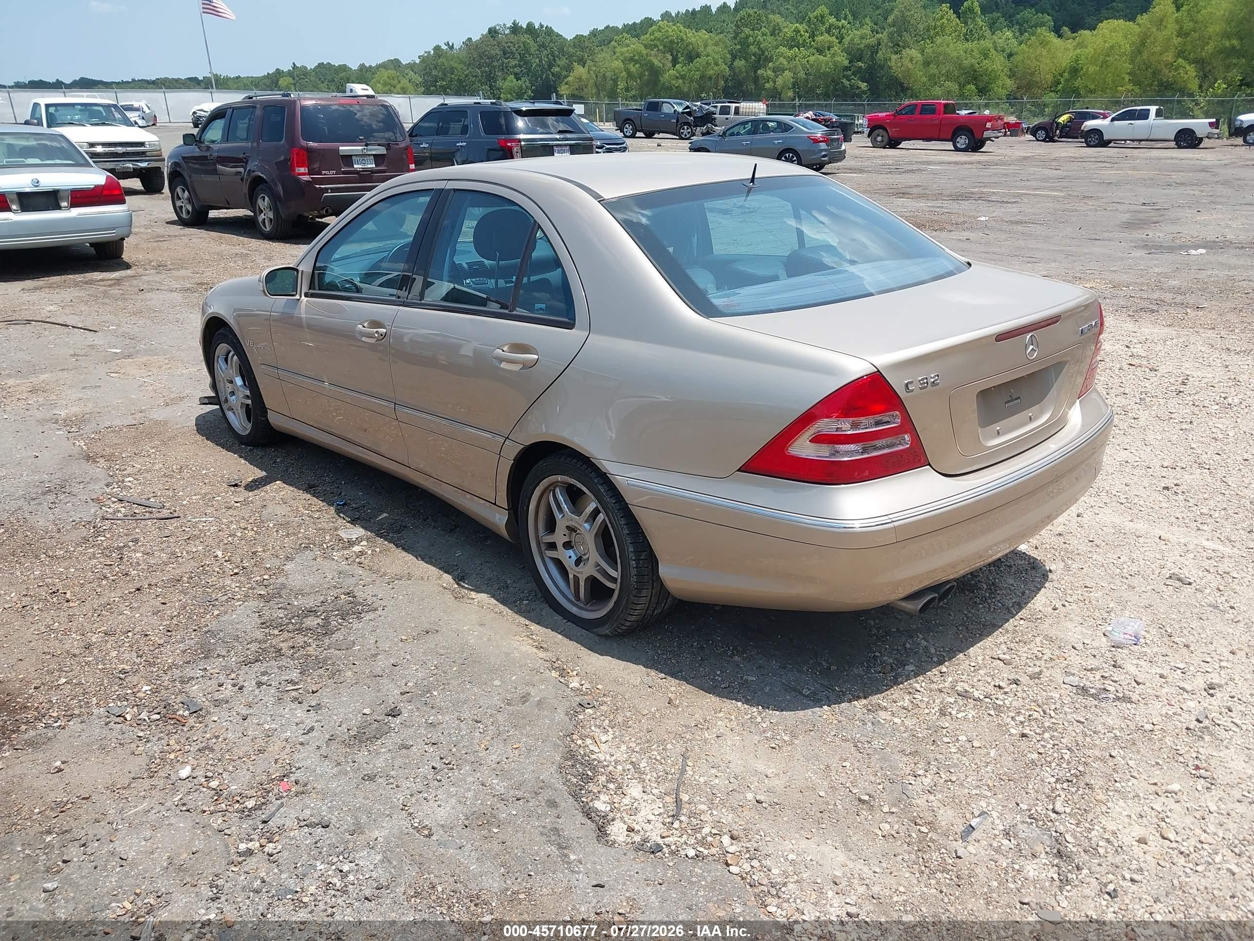 2003 Mercedes-benz C 32 Amg   Gold vin: WDBRF65J03F364073
