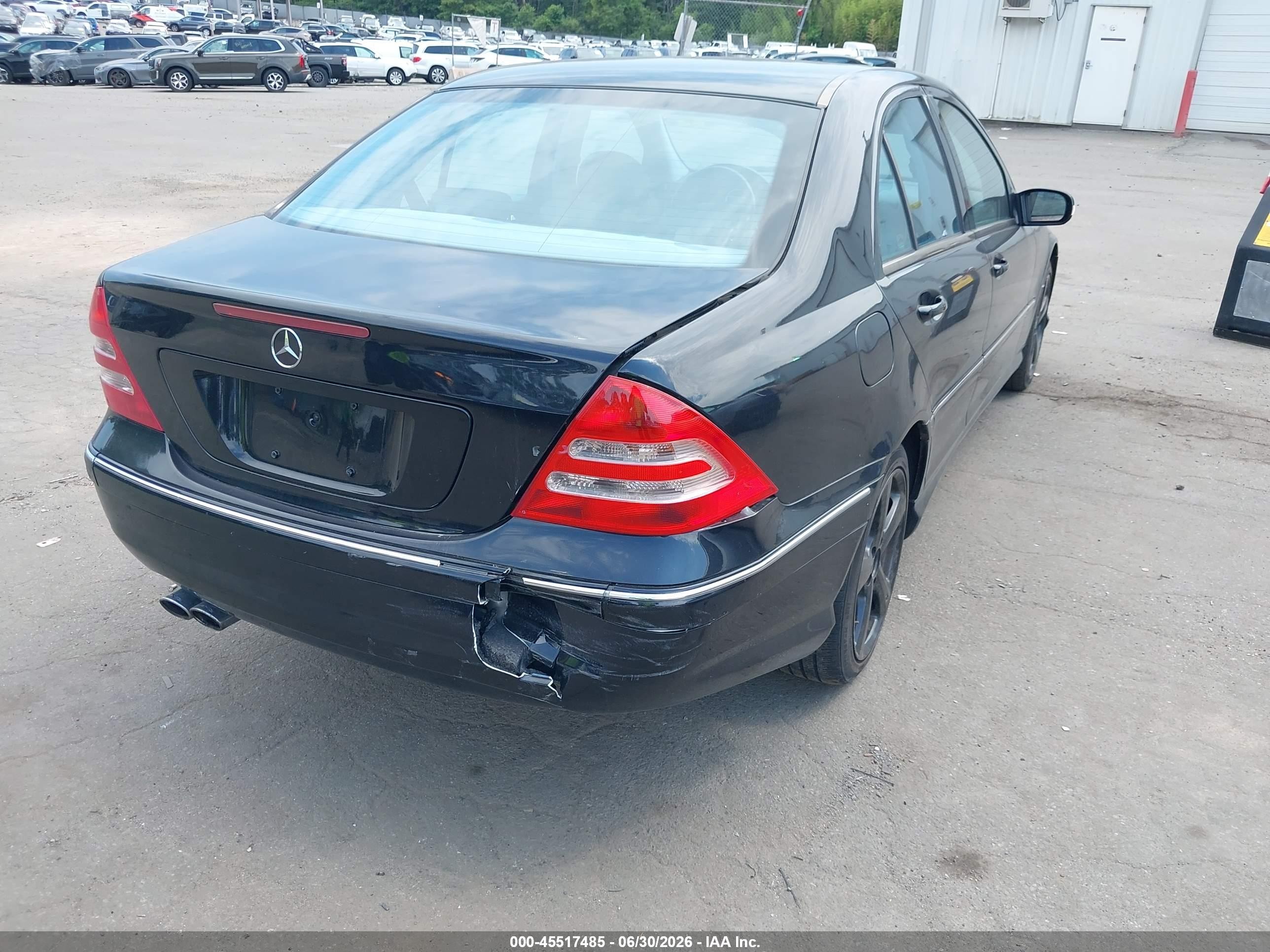 2002 Mercedes-benz C 32 Amg   Черный vin: WDBRF65J12F217999