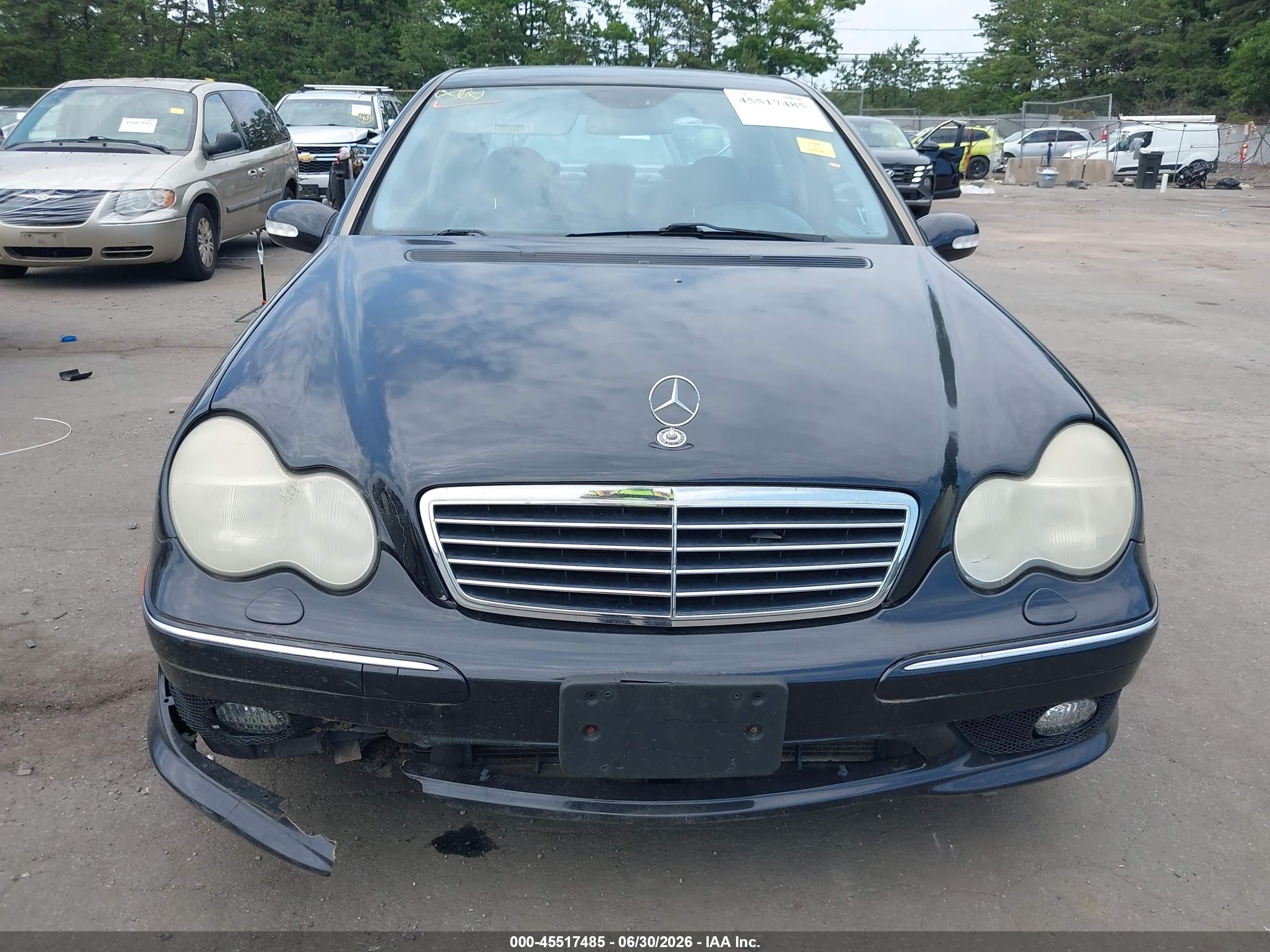 2002 Mercedes-benz C 32 Amg   Черный vin: WDBRF65J12F217999