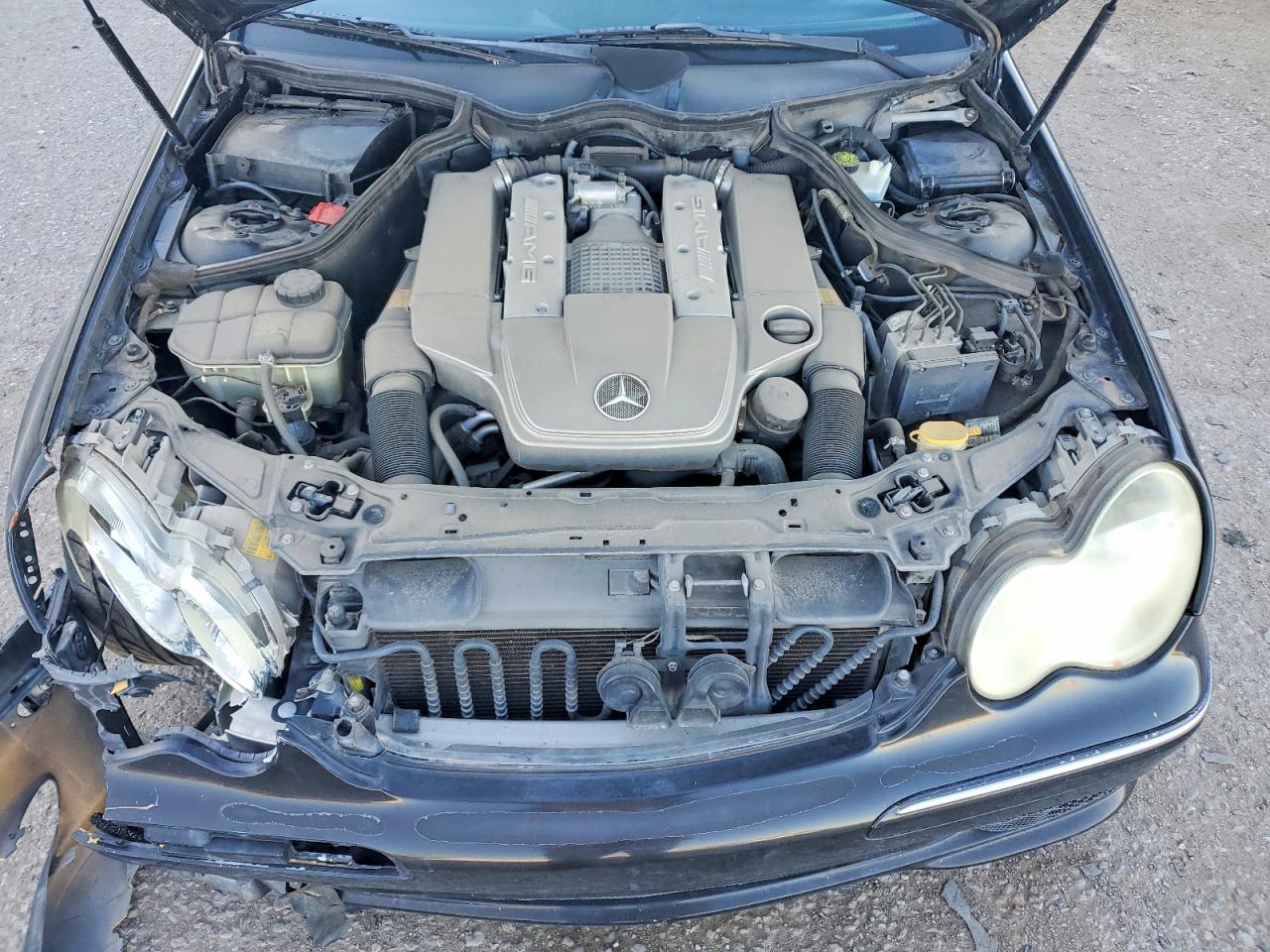 2002 Mercedes-benz C 32 Amg Kompressor Черный vin: WDBRF65J92F225140