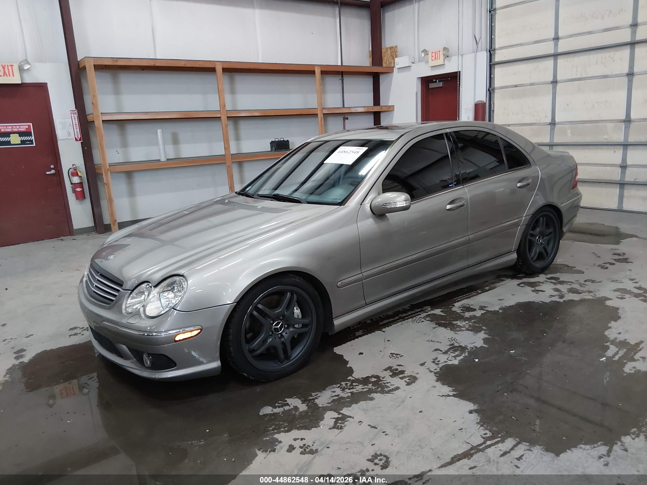 2005 Mercedes-benz C 55 Amg   Серебряный vin: WDBRF76J05F650657