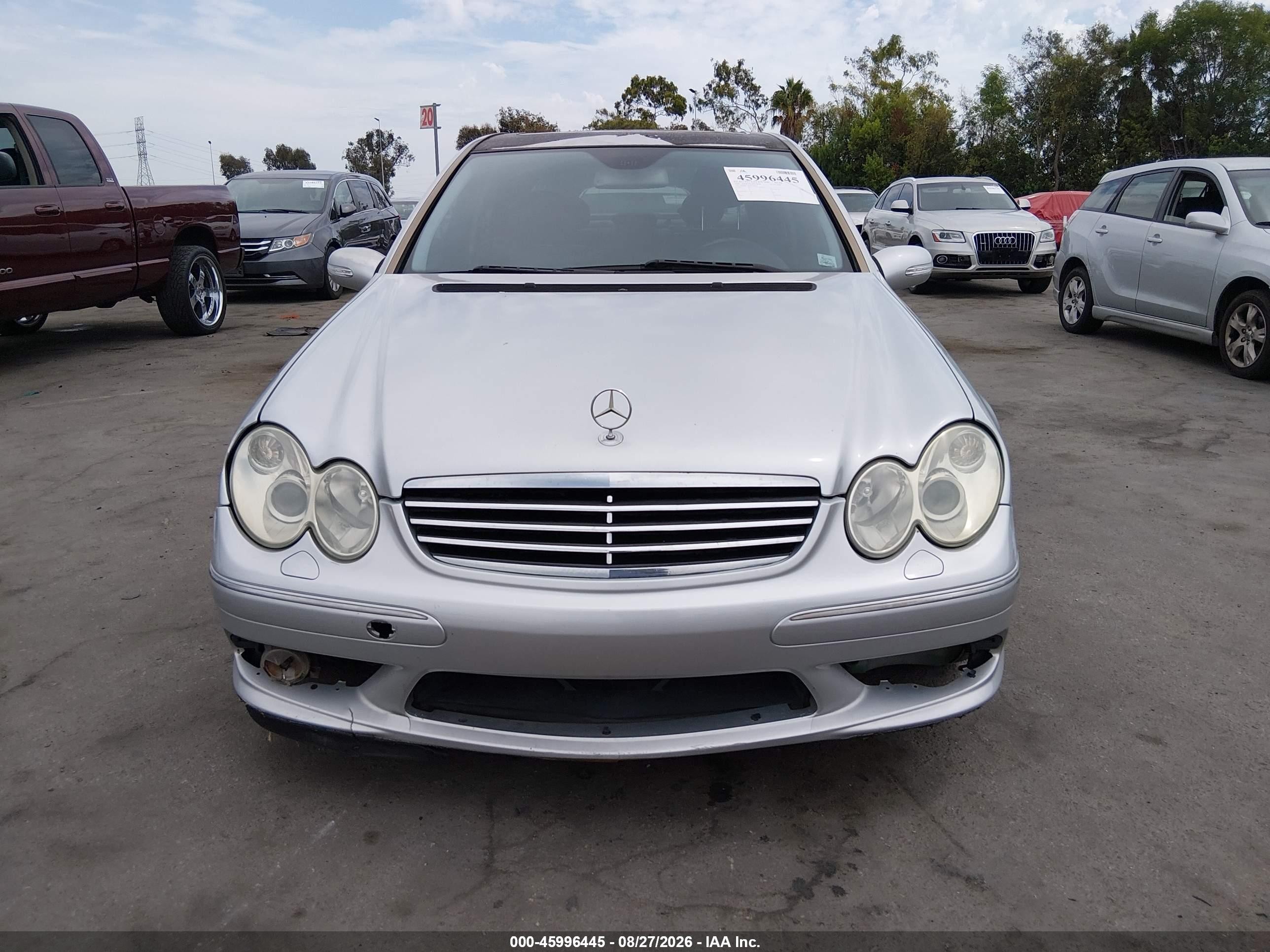 2005 Mercedes-benz C-class 5.5l Amg Silver vin: WDBRF76J45F580242
