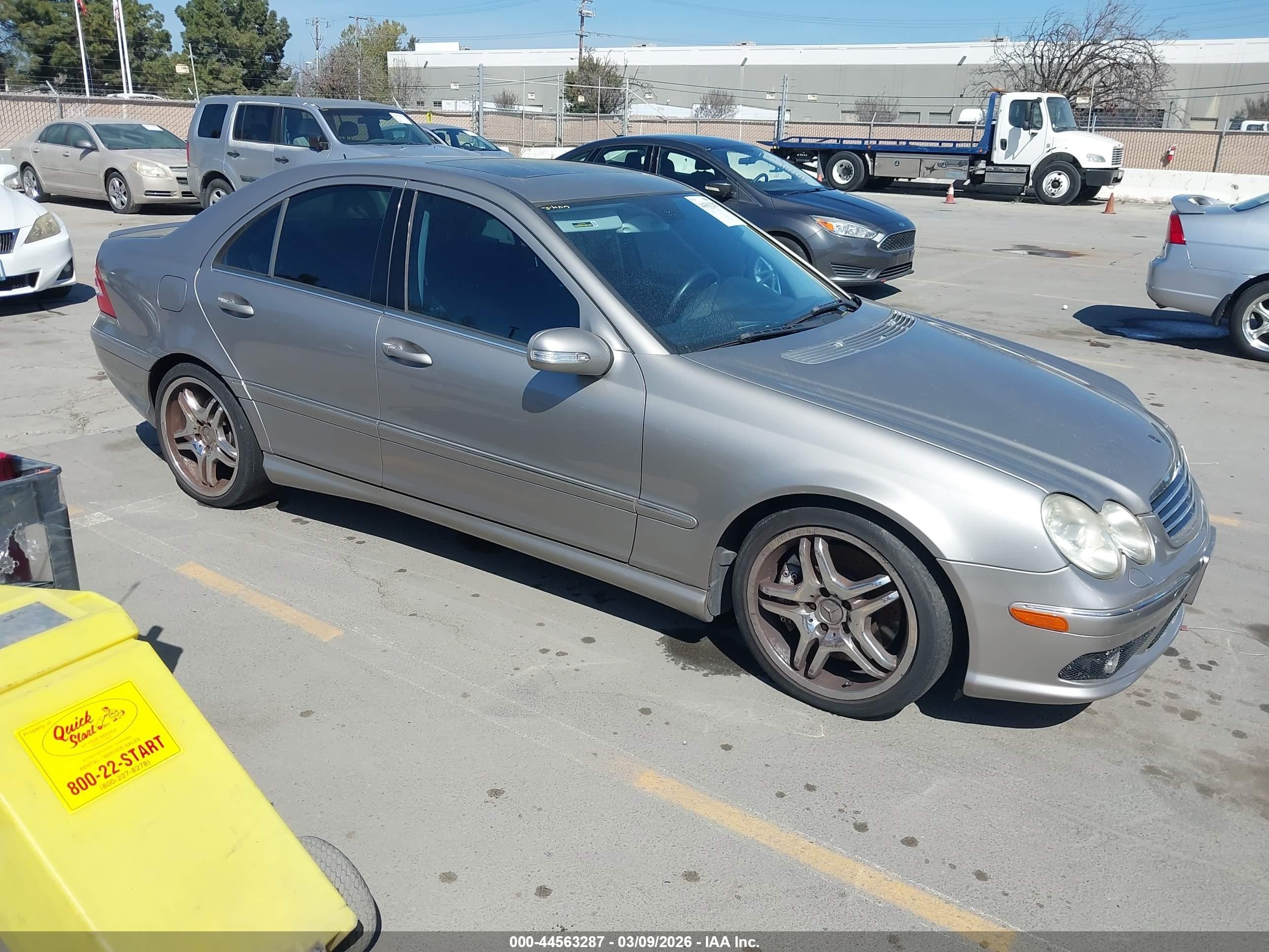 2005 Mercedes-benz C 55 Amg   Серебряный vin: WDBRF76J85F600864