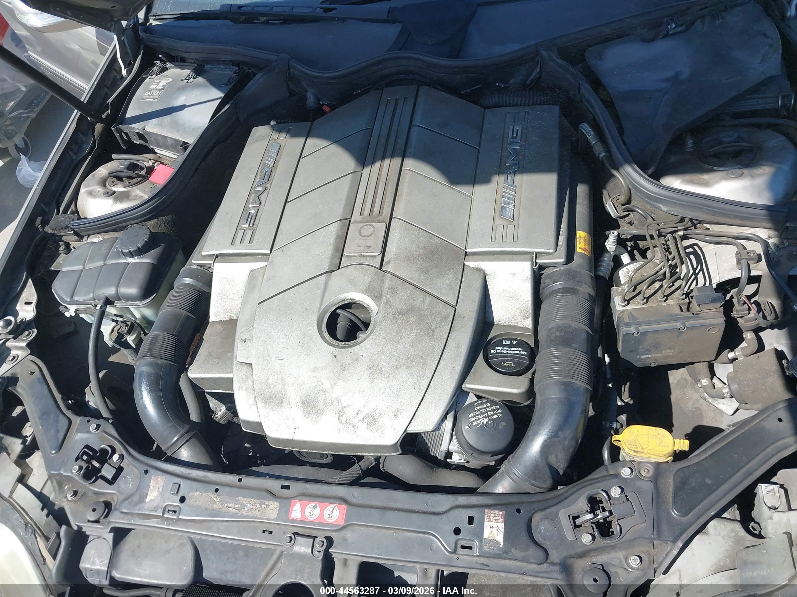 2005 Mercedes-benz C 55 Amg   Серебряный vin: WDBRF76J85F600864