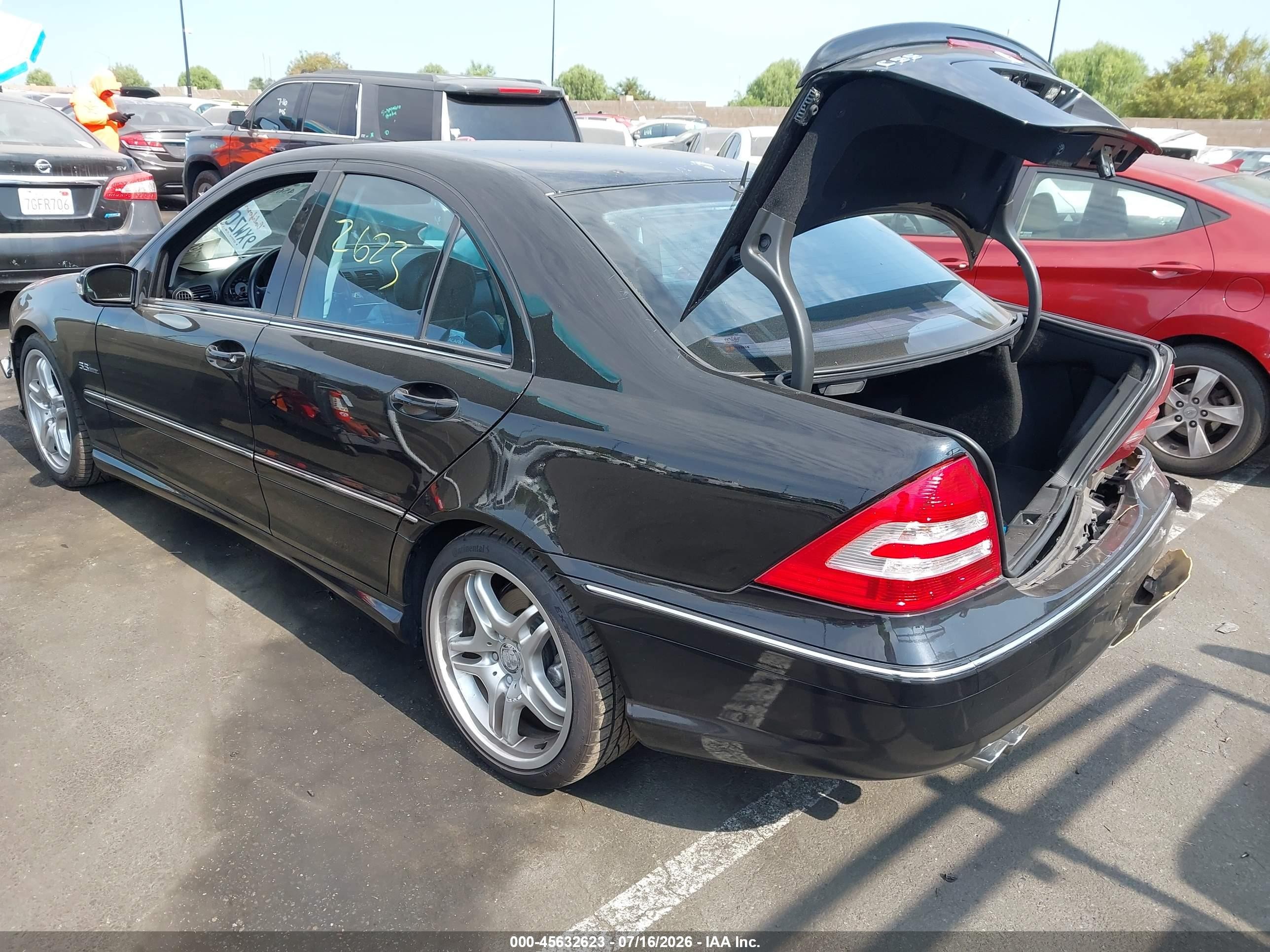 2005 Mercedes-benz C 55 Amg   Черный vin: WDBRF76J85F613212