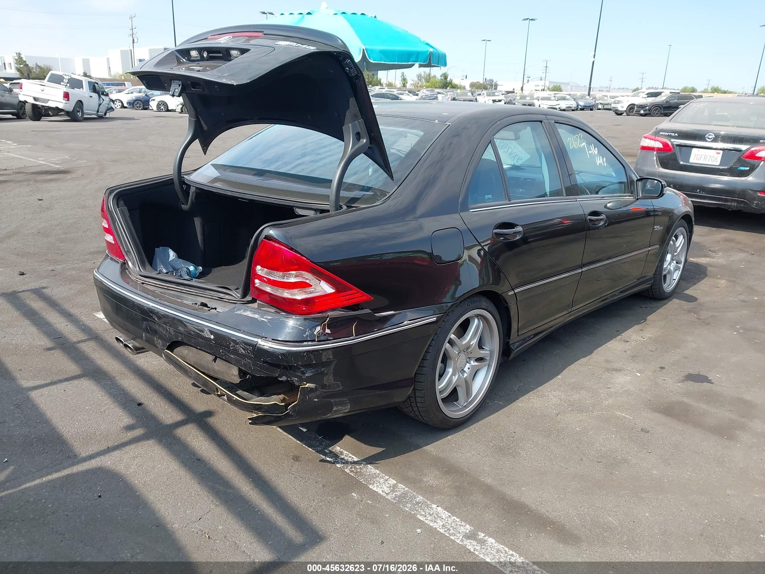 2005 Mercedes-benz C 55 Amg   Черный vin: WDBRF76J85F613212
